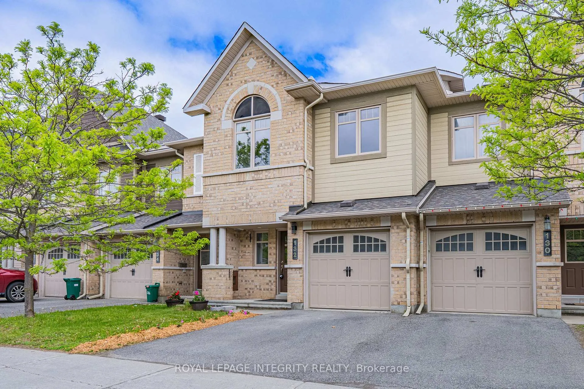 Photo 2 of 132 Mancini Way, Ottawa, Barrhaven - Strandherd — HOMEH