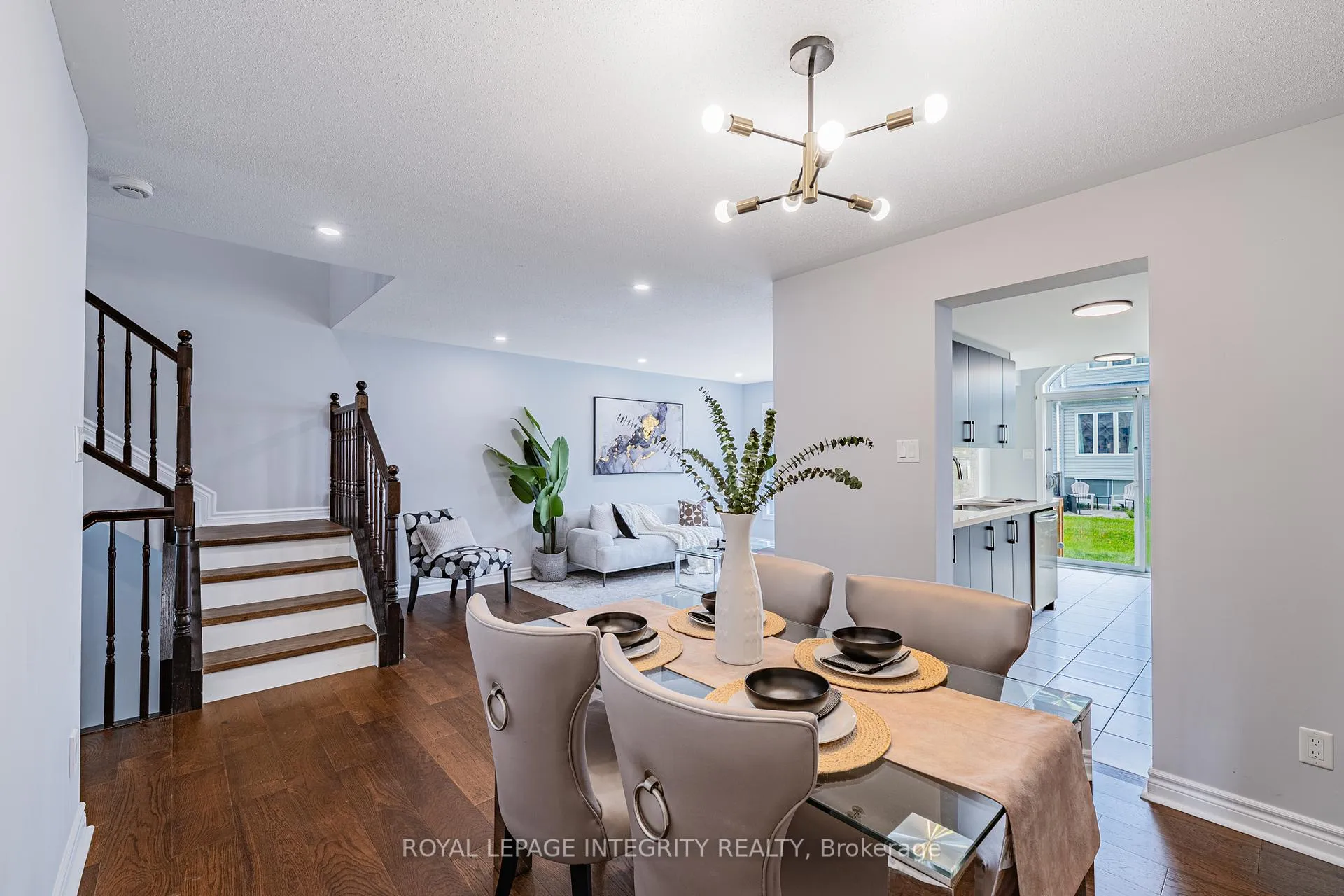 Photo 8 of 132 Mancini Way, Ottawa, Barrhaven - Strandherd — HOMEH