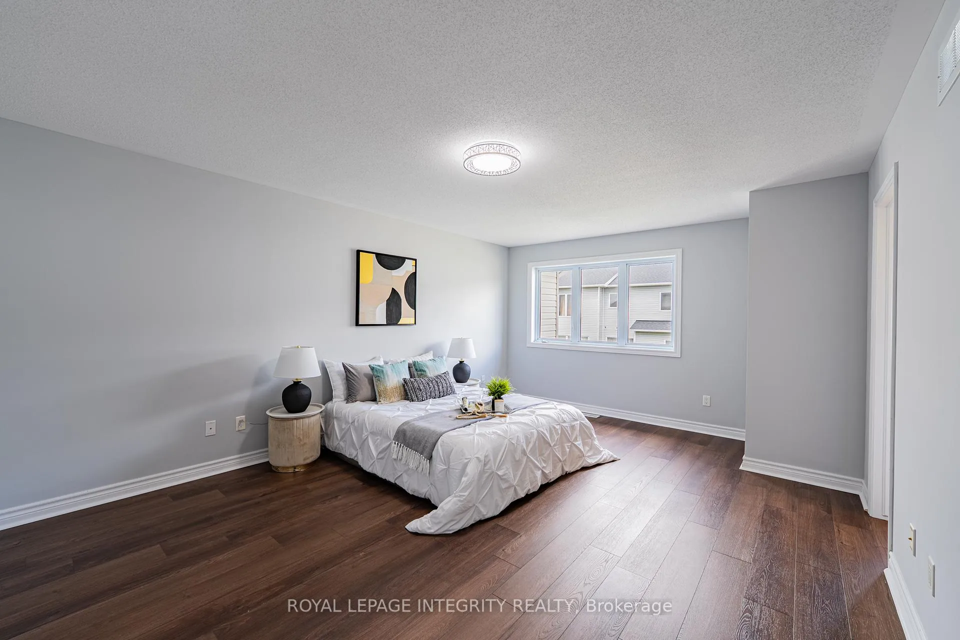 Photo 16 of 132 Mancini Way, Ottawa, Barrhaven - Strandherd — HOMEH