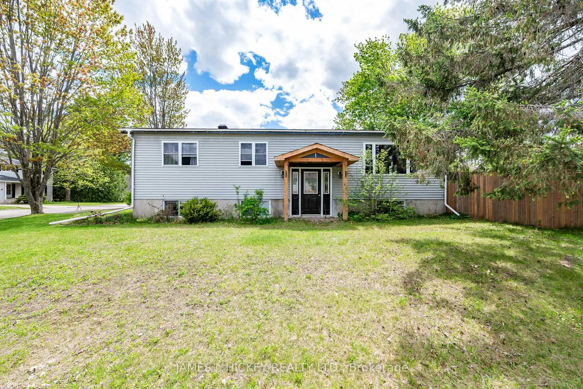 Photo 1 of 1 Tamarack Street, Deep River, Deep River — HOMEH