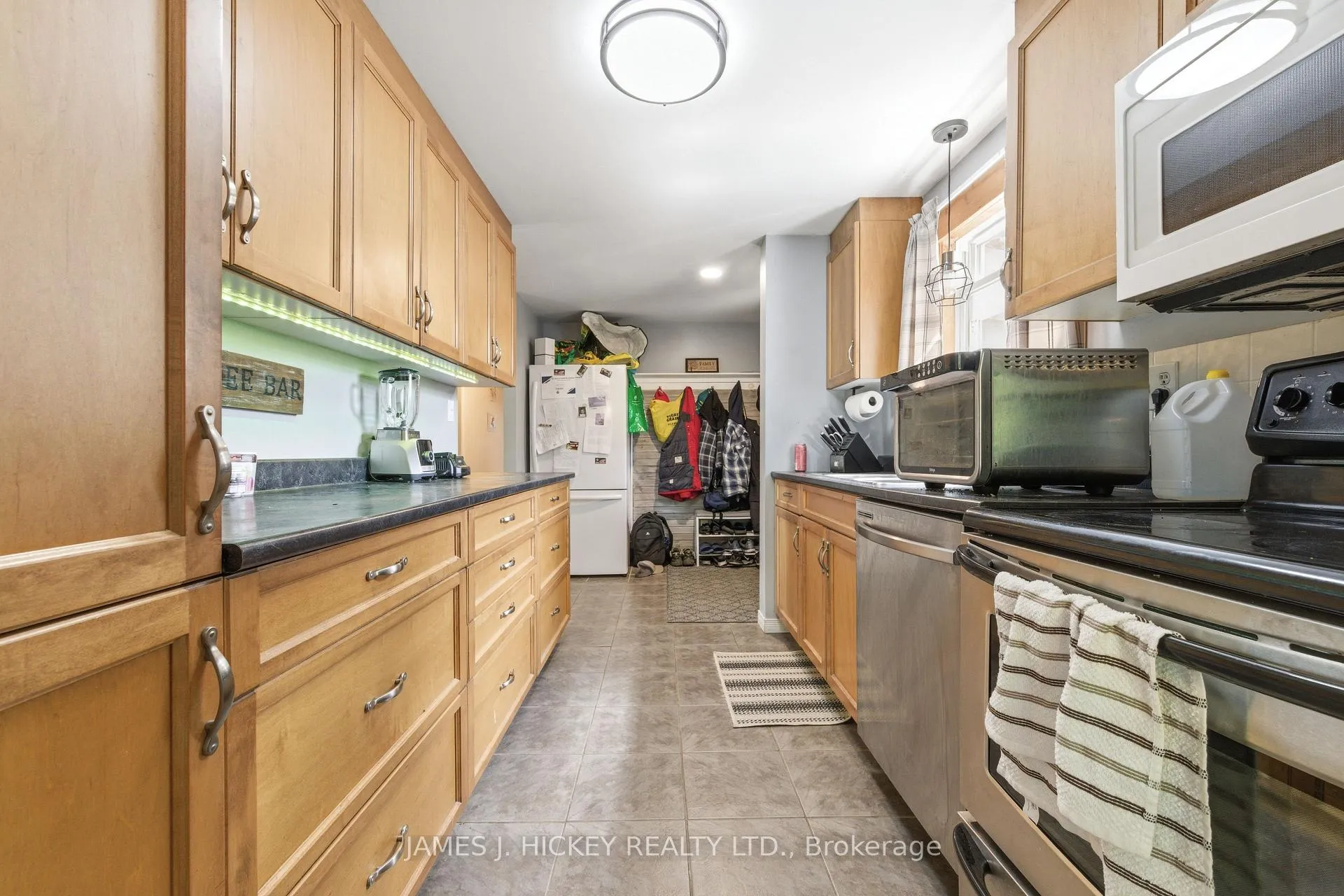Photo 13 of 1 Tamarack Street, Deep River, Deep River — HOMEH