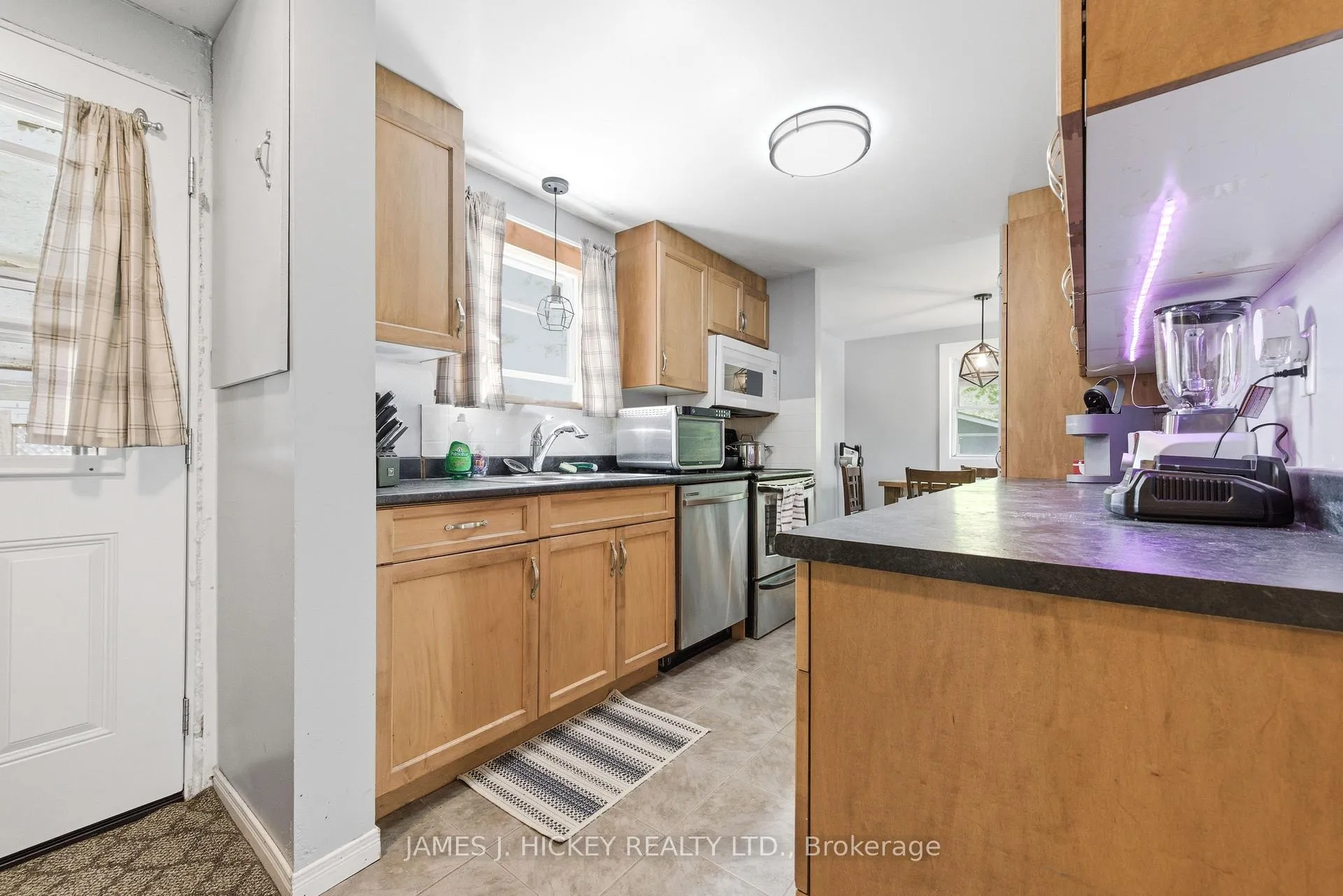 Photo 14 of 1 Tamarack Street, Deep River, Deep River — HOMEH