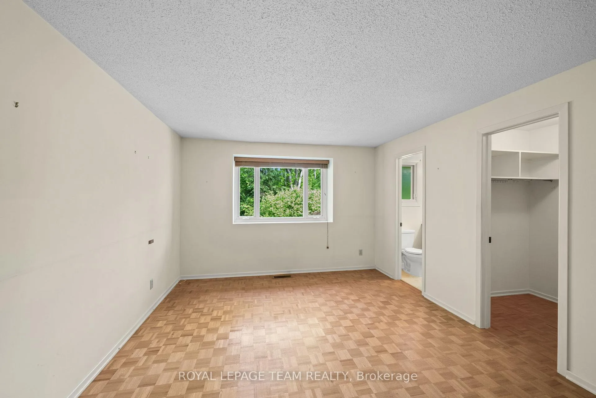 Photo 19 of 548 Rivershore Crescent, Ottawa, Beacon Hill North — HOMEH