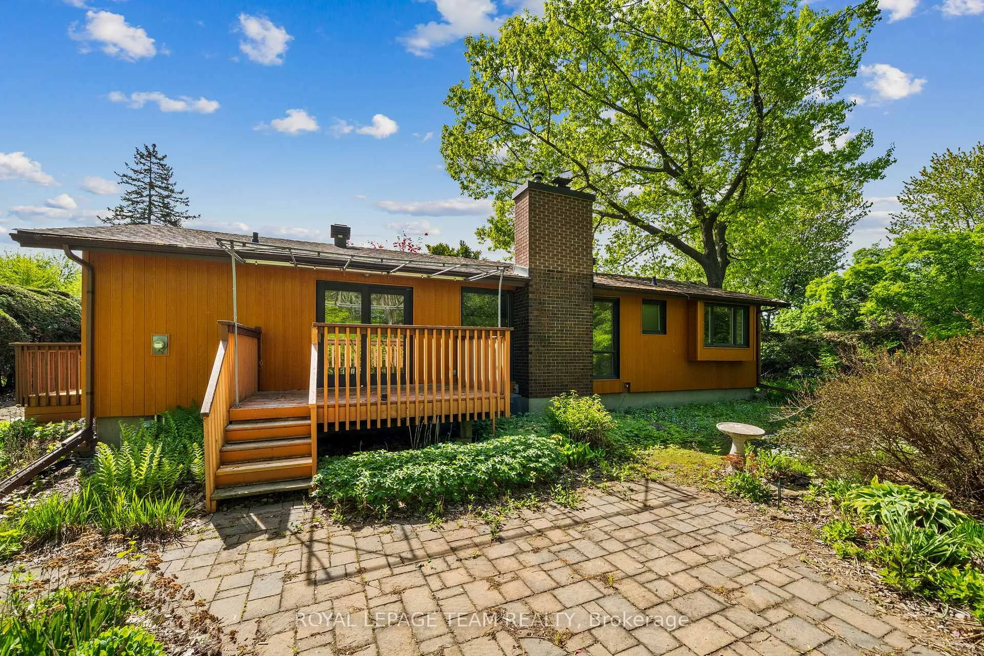 Photo 37 of 548 Rivershore Crescent, Ottawa, Beacon Hill North — HOMEH