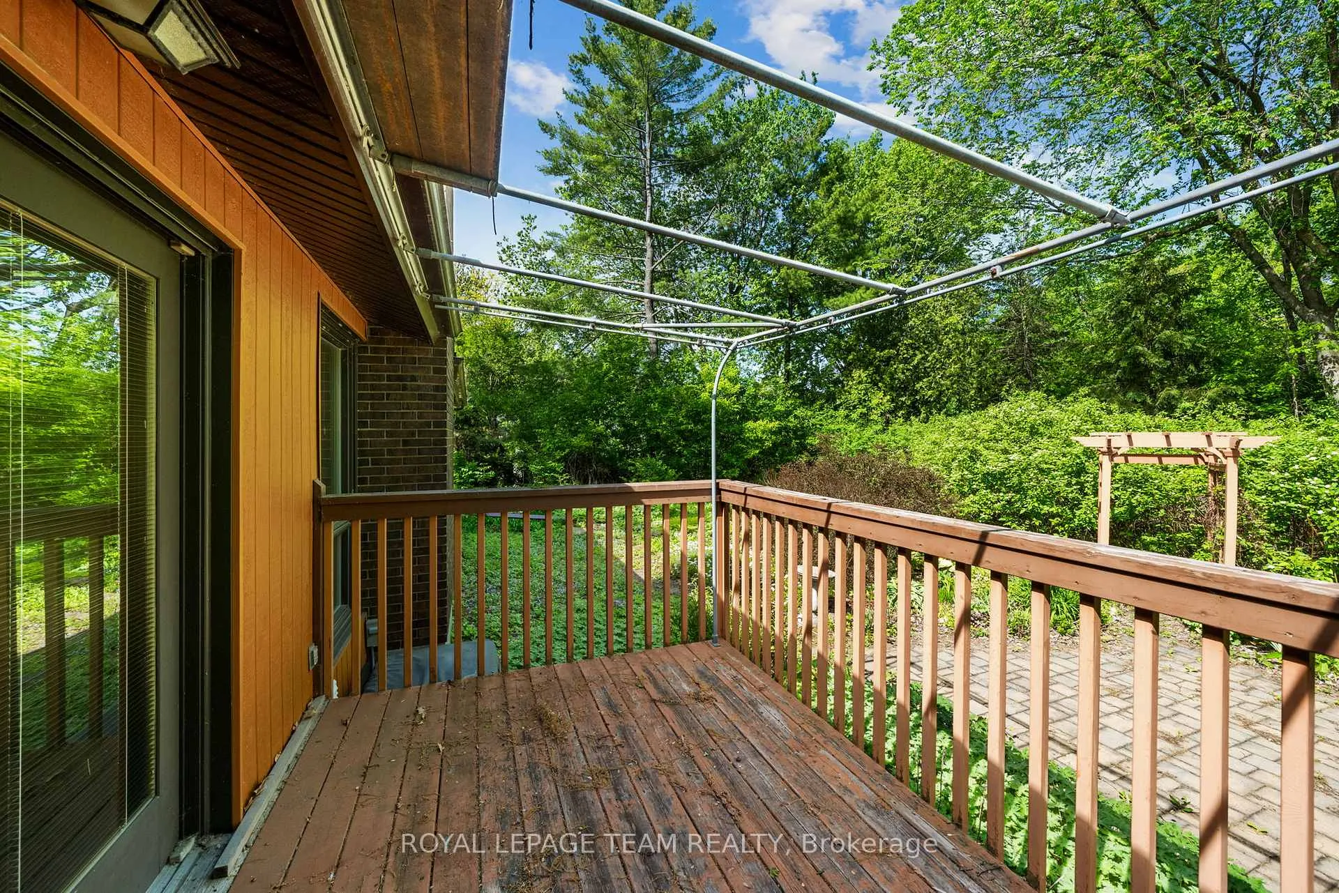 Photo 39 of 548 Rivershore Crescent, Ottawa, Beacon Hill North — HOMEH