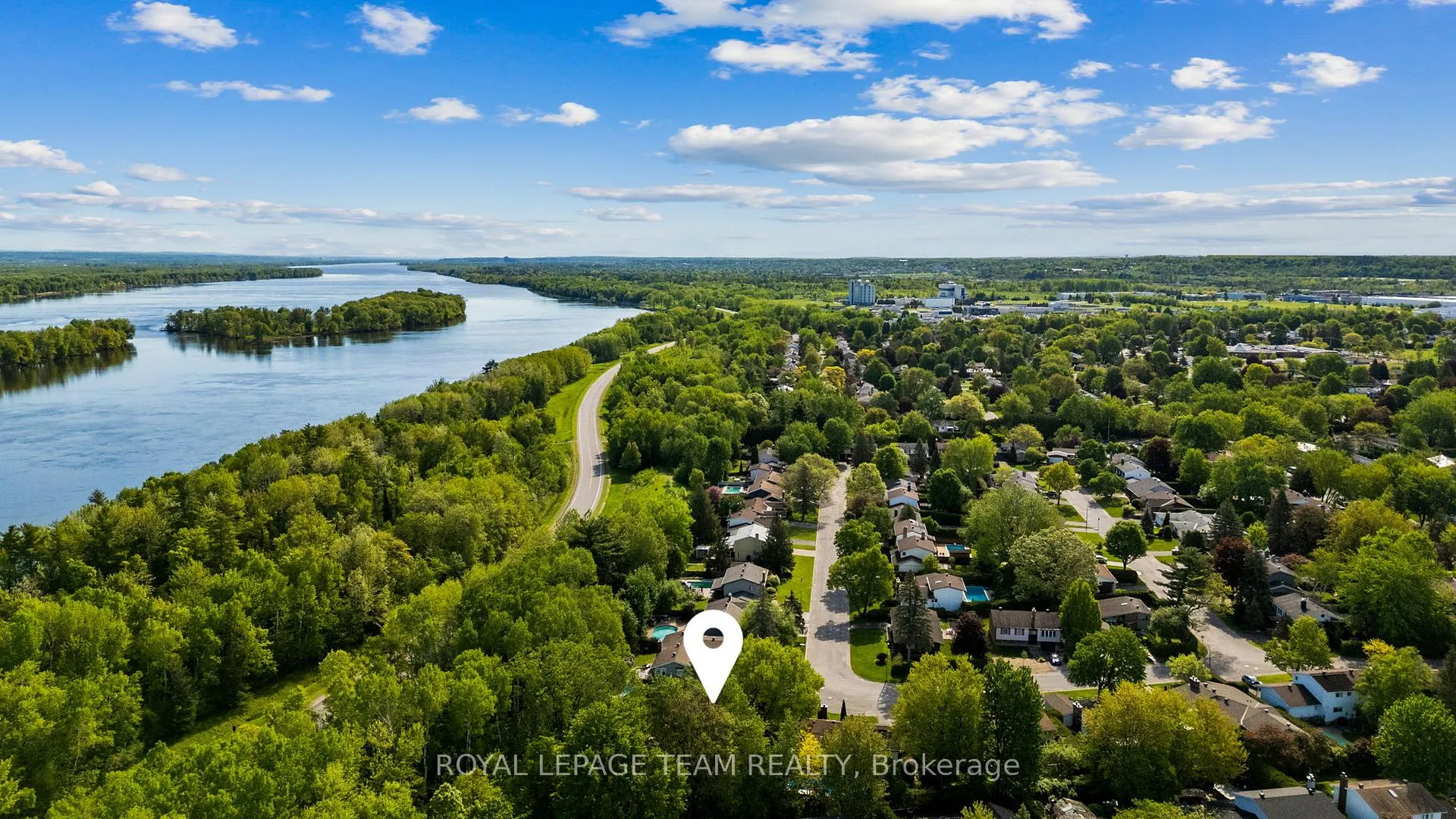 Photo 45 of 548 Rivershore Crescent, Ottawa, Beacon Hill North — HOMEH