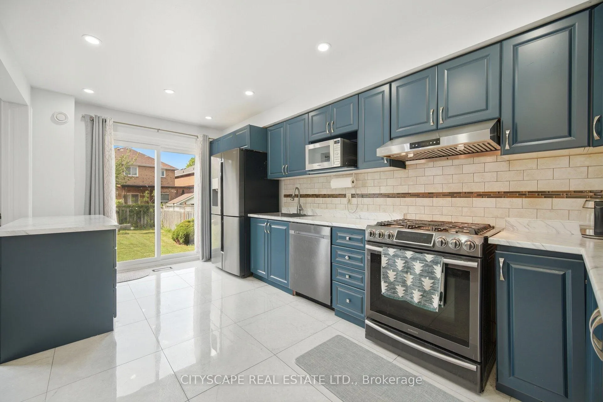 Photo 14 of 66 Castle Hill Road, Brampton, Northwood Park — HOMEH