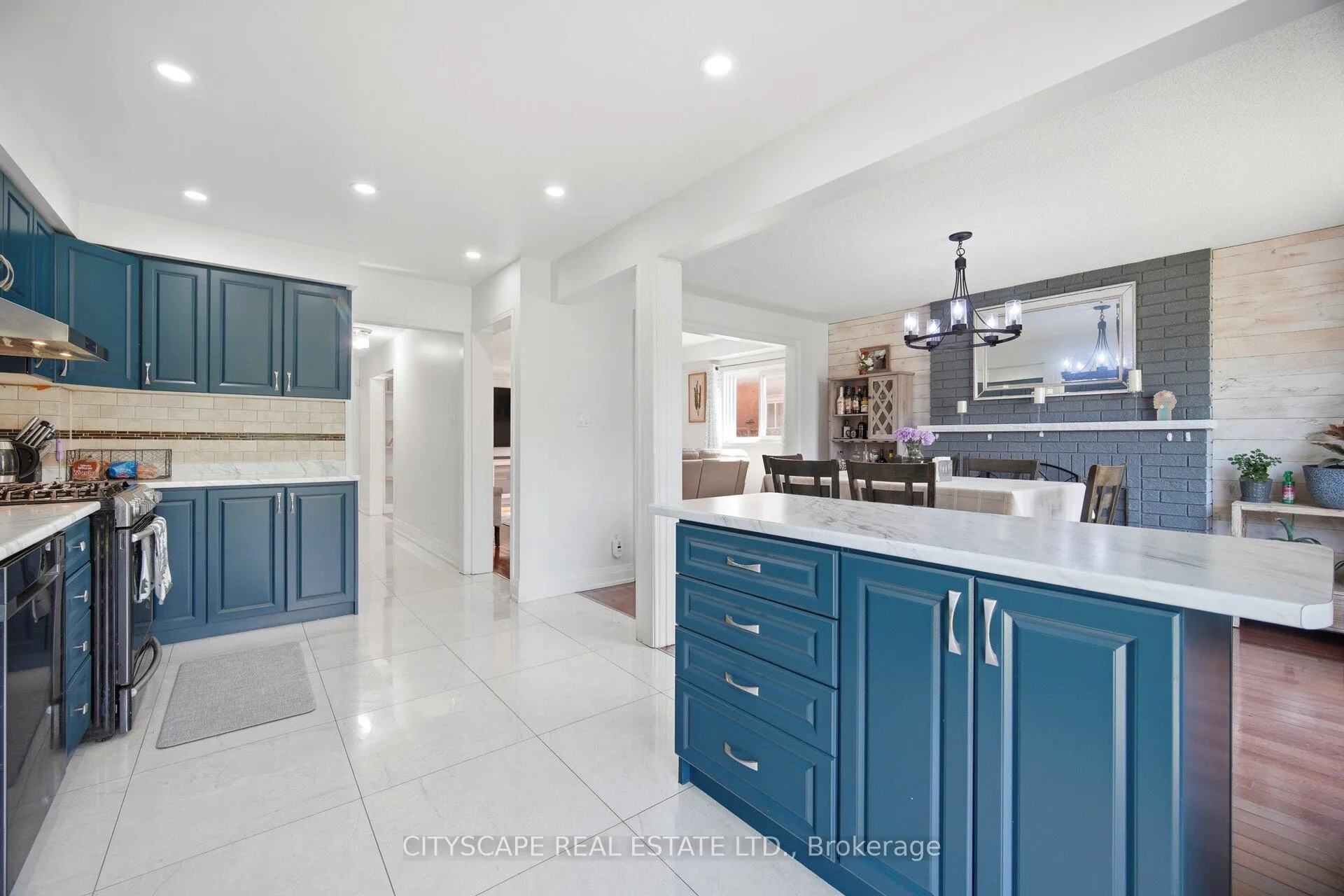 Photo 17 of 66 Castle Hill Road, Brampton, Northwood Park — HOMEH