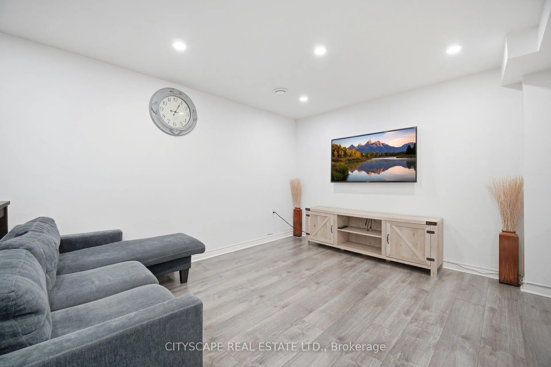 Photo 38 of 66 Castle Hill Road, Brampton, Northwood Park — HOMEH