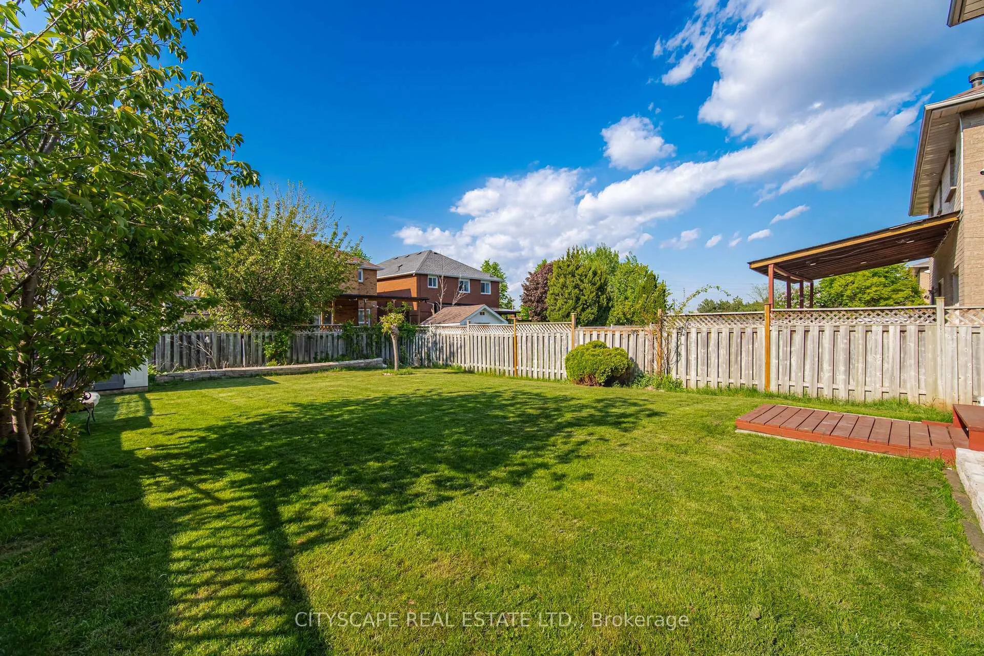 Photo 48 of 66 Castle Hill Road, Brampton, Northwood Park — HOMEH