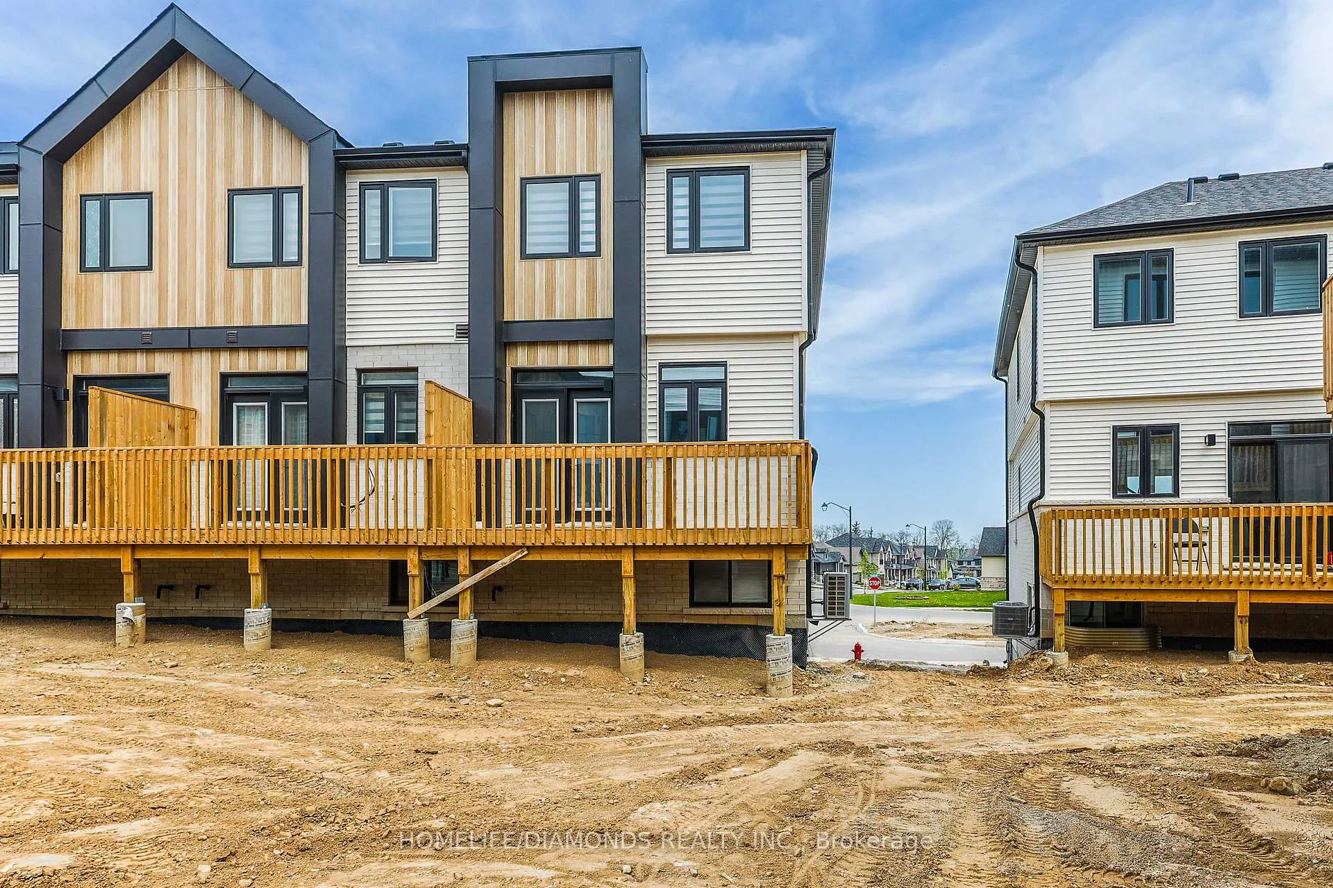 Photo 30 of Unit 64, 55 Tom Brown Drive, Brant, Paris — HOMEH