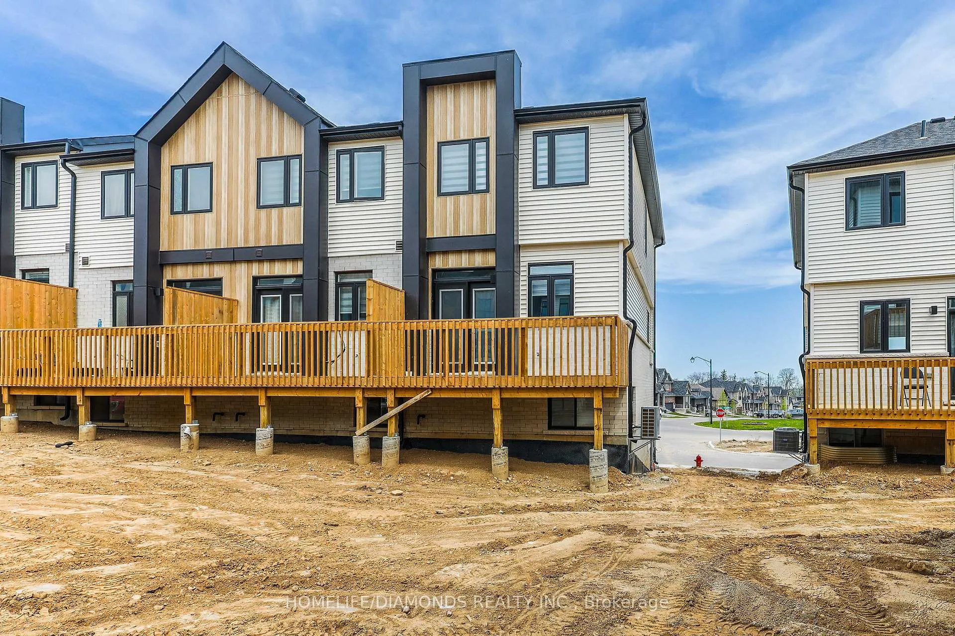Photo 31 of Unit 64, 55 Tom Brown Drive, Brant, Paris — HOMEH