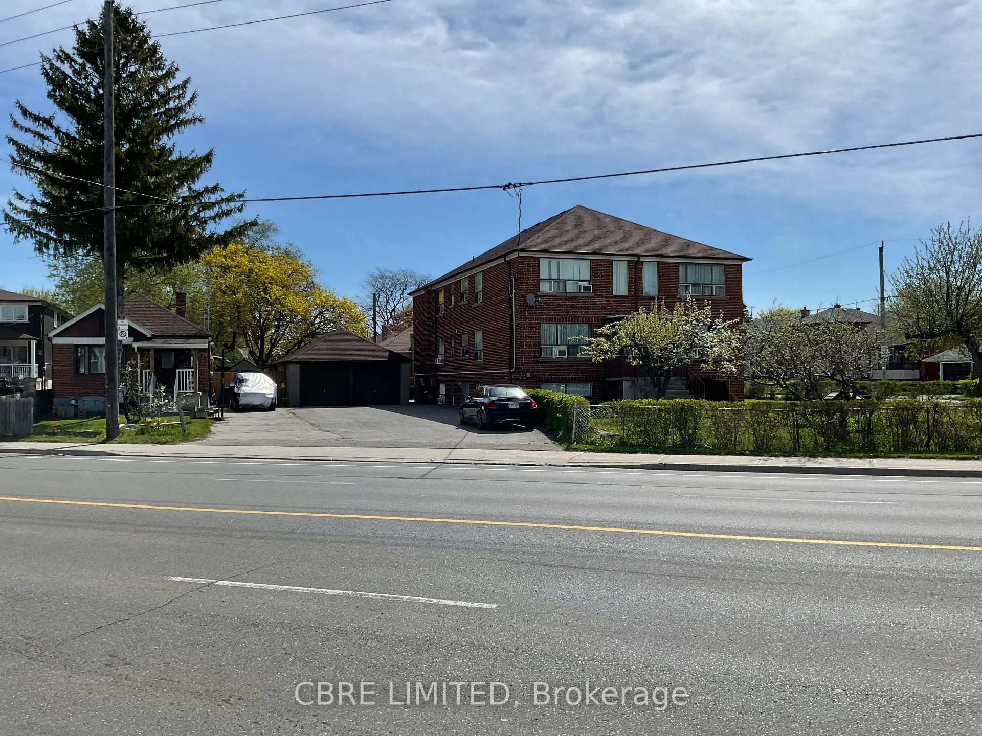 Photo 1 of 587 Danforth Road, Scarborough, Clairlea-Birchmount — HOMEH