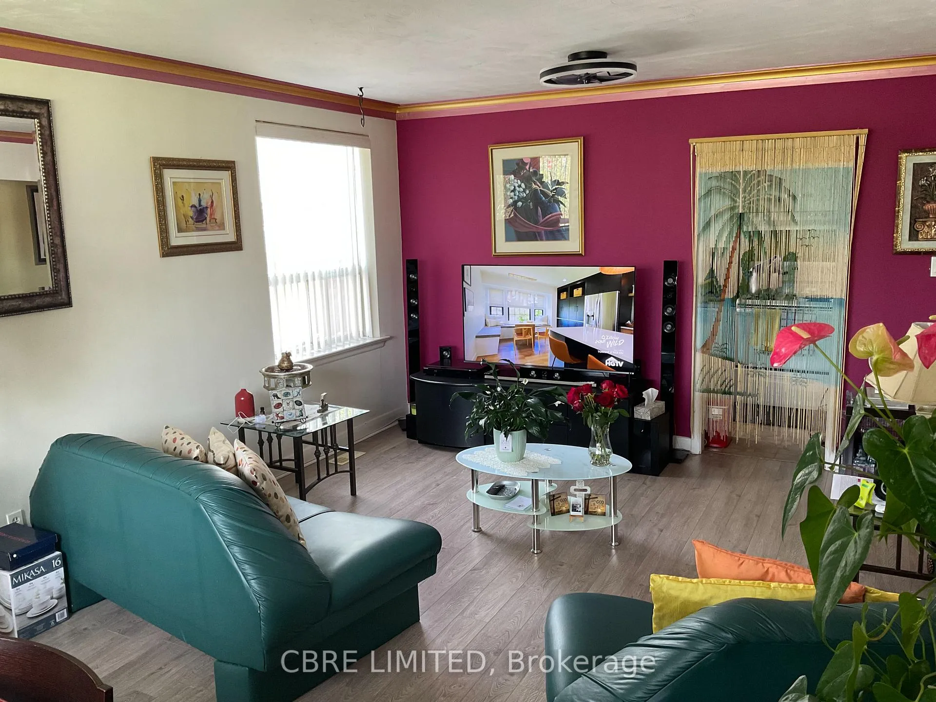 Photo 4 of 587 Danforth Road, Scarborough, Clairlea-Birchmount — HOMEH