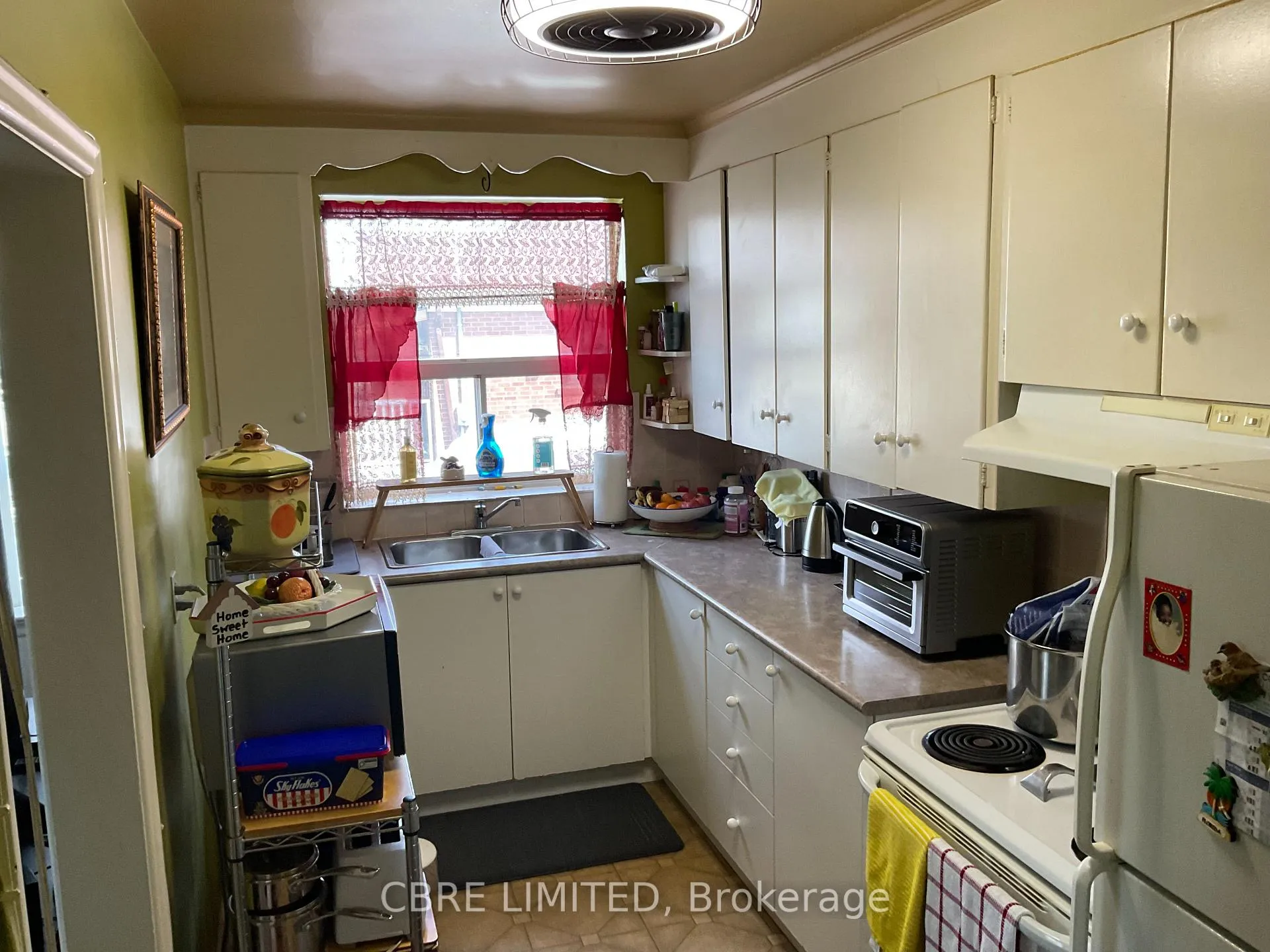 Photo 8 of 587 Danforth Road, Scarborough, Clairlea-Birchmount — HOMEH