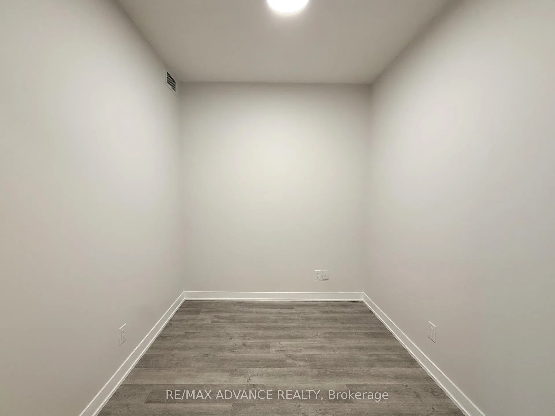 Photo 8 of Unit 1225, 8119 Birchmount Road, Markham, Unionville — HOMEH