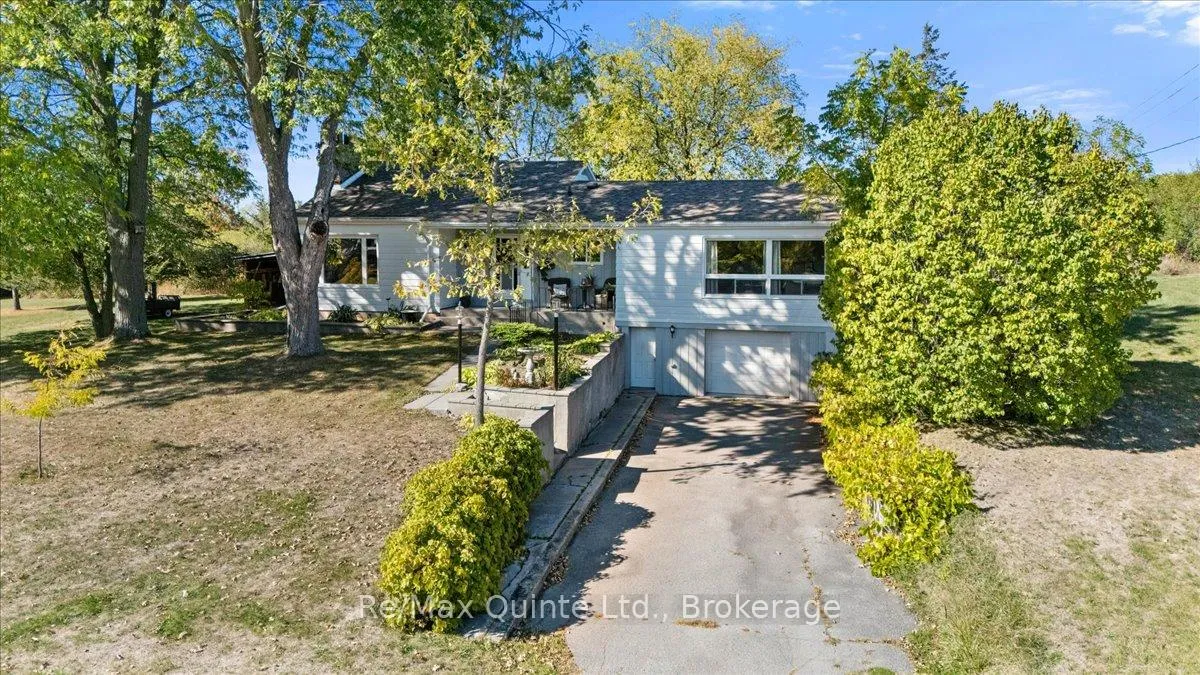 Photo 1 of 404 Bridge Street W, Belleville, Belleville Ward — HOMEH