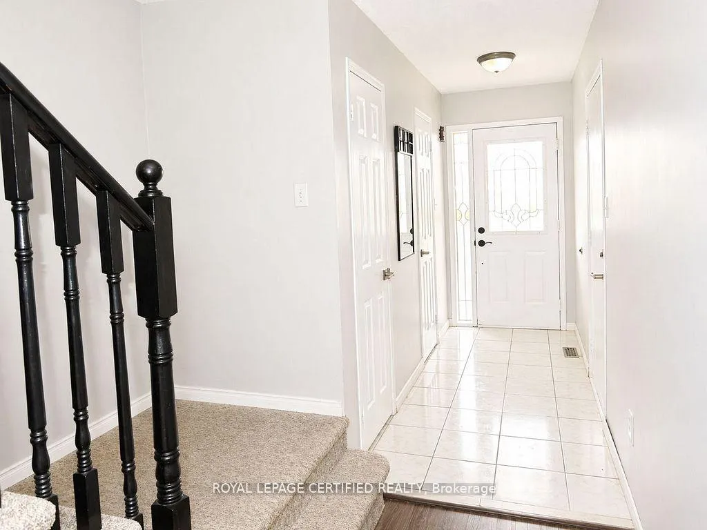 Photo 9 of 5126 Des Jardines Drive, Burlington, Uptown — HOMEH