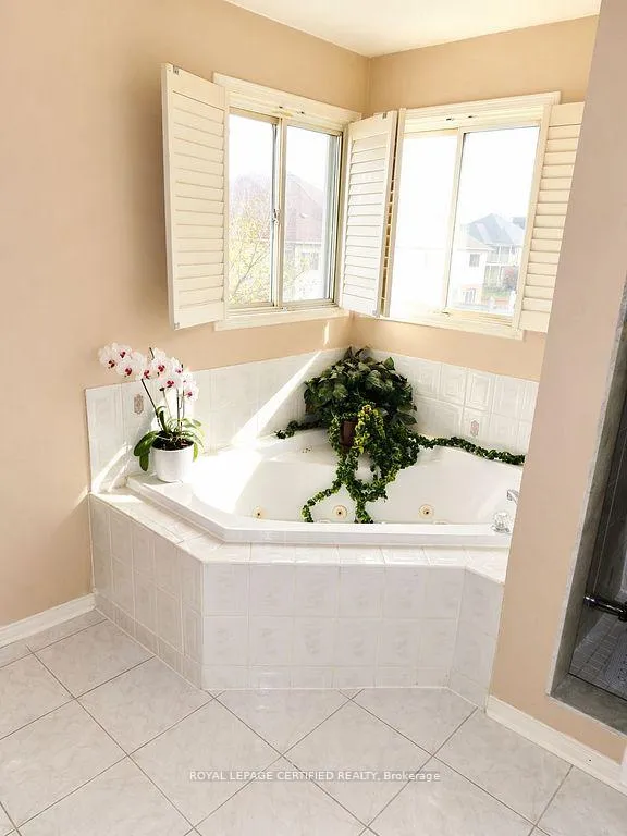 Photo 22 of 5126 Des Jardines Drive, Burlington, Uptown — HOMEH
