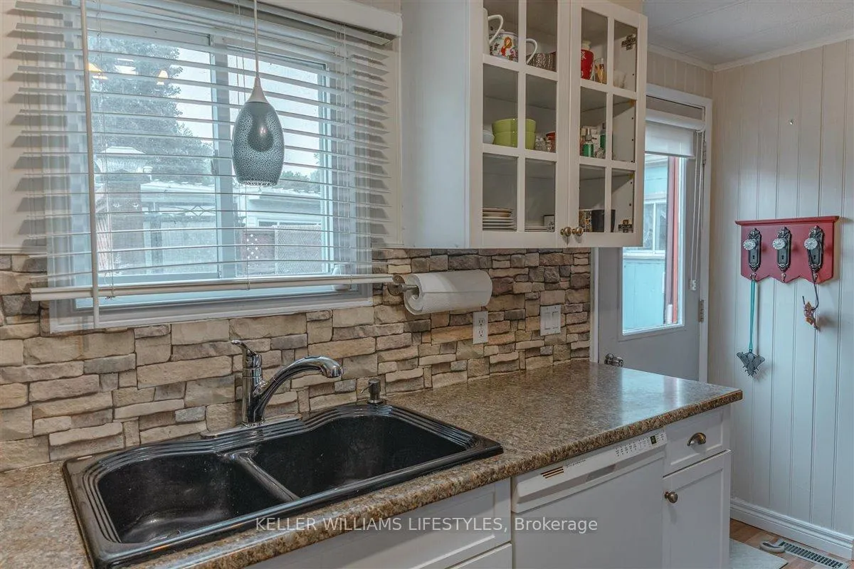Photo 15 of 239 Southwind Court, South Huron, Stephen — HOMEH