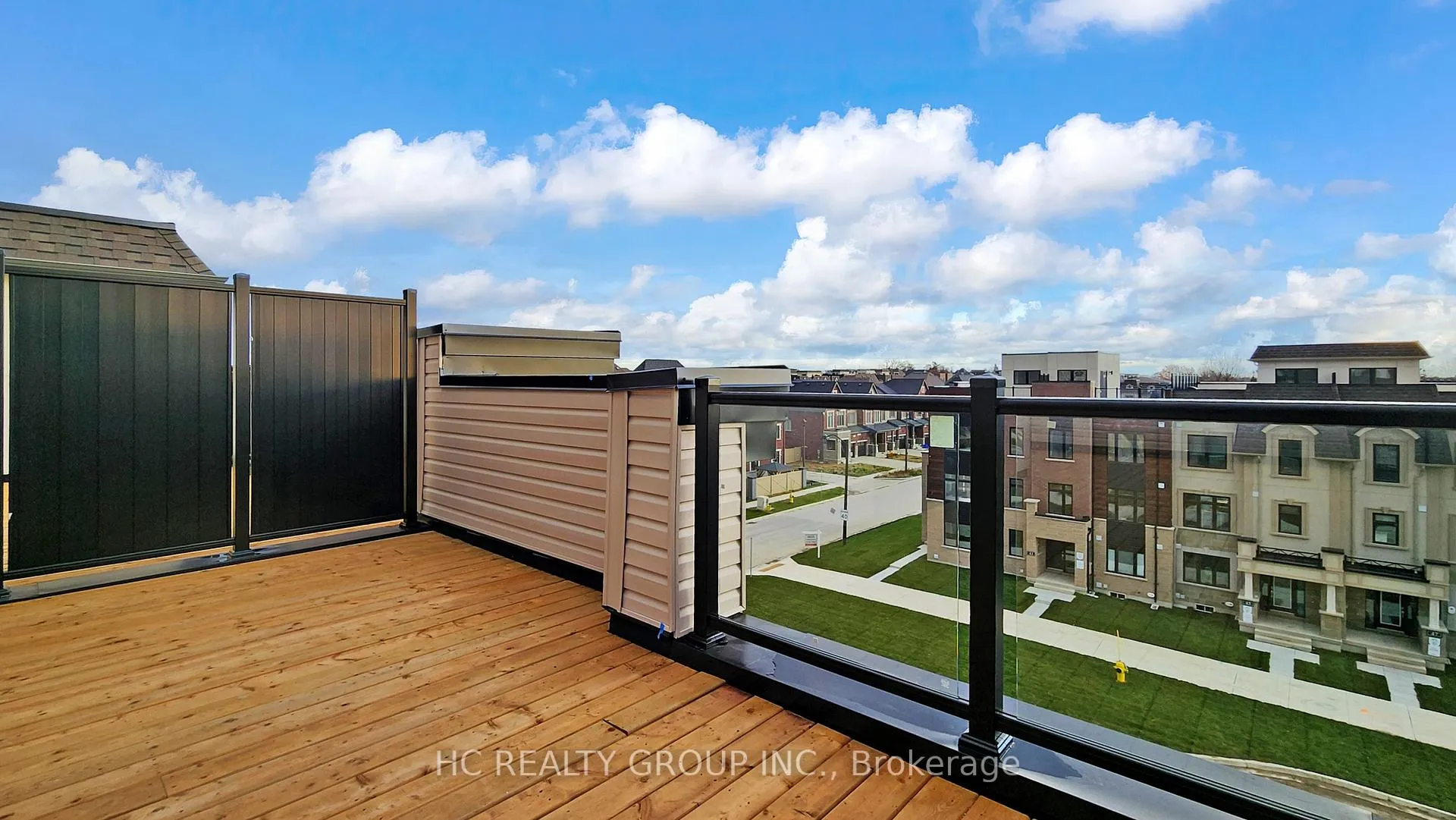 Photo 24 of 46 York Downs Boulevard, Markham, Angus Glen — HOMEH