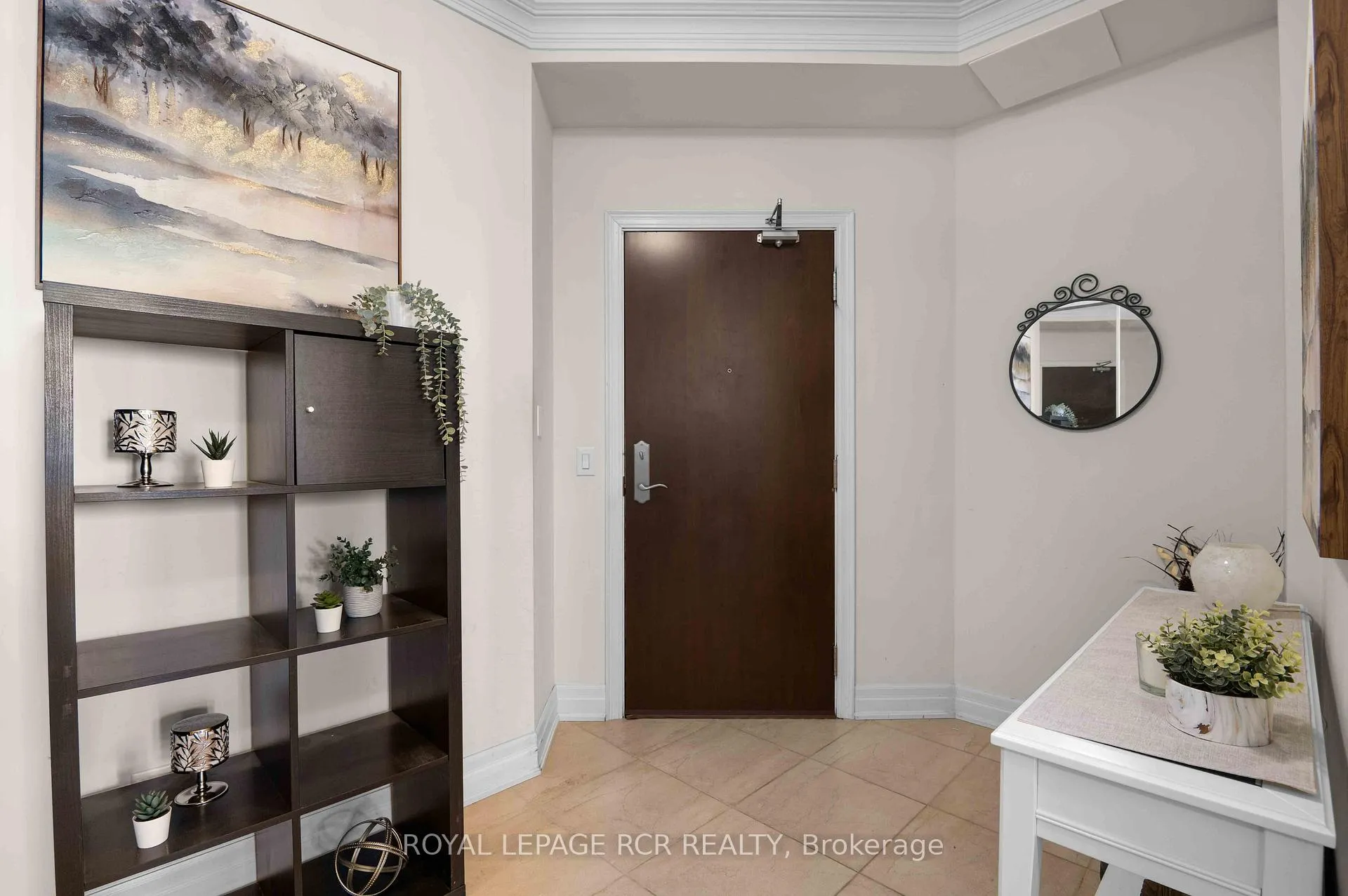 Photo 5 of Unit 1702, 100 John Street, Brampton, Downtown Brampton — HOMEH