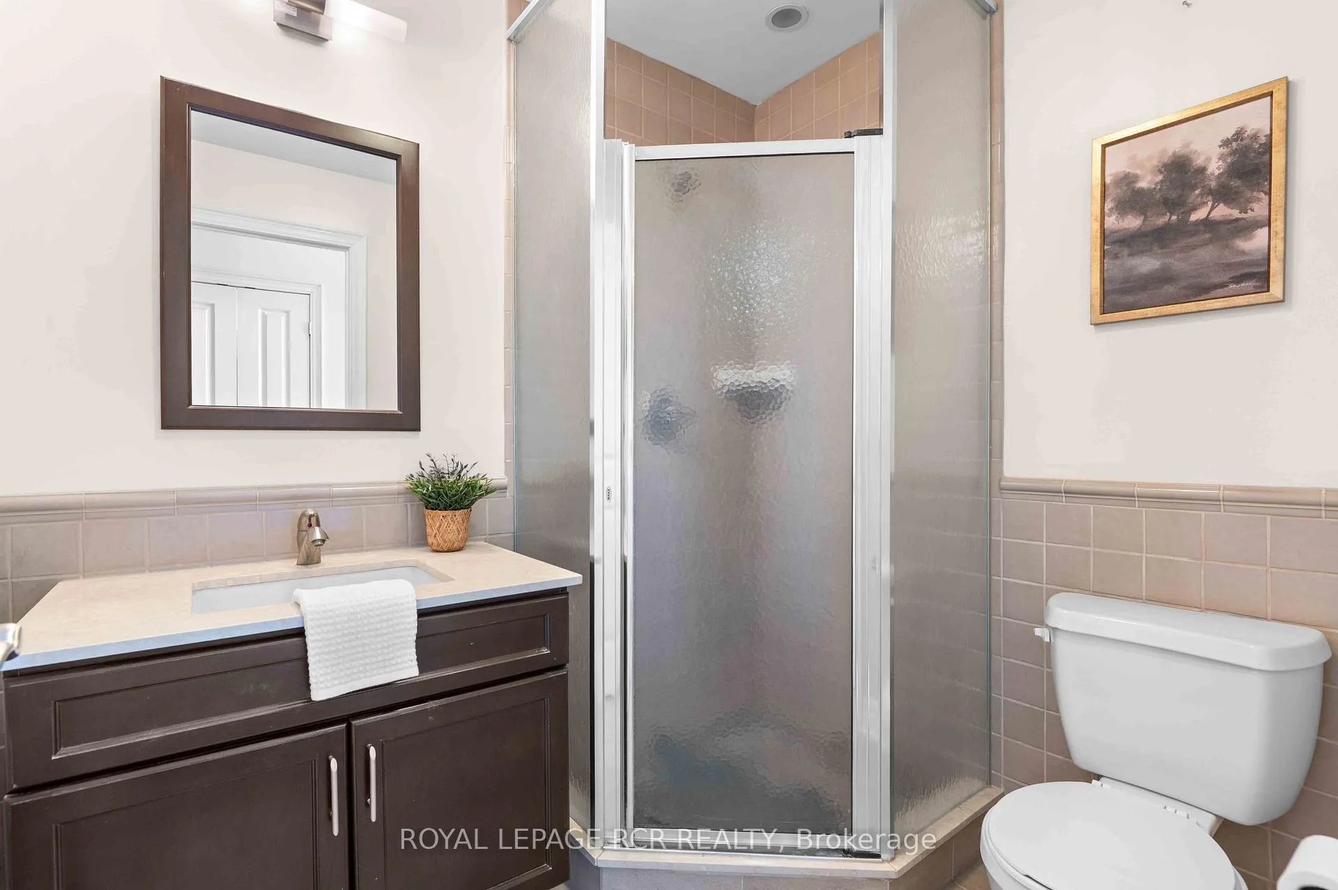 Photo 10 of Unit 1702, 100 John Street, Brampton, Downtown Brampton — HOMEH