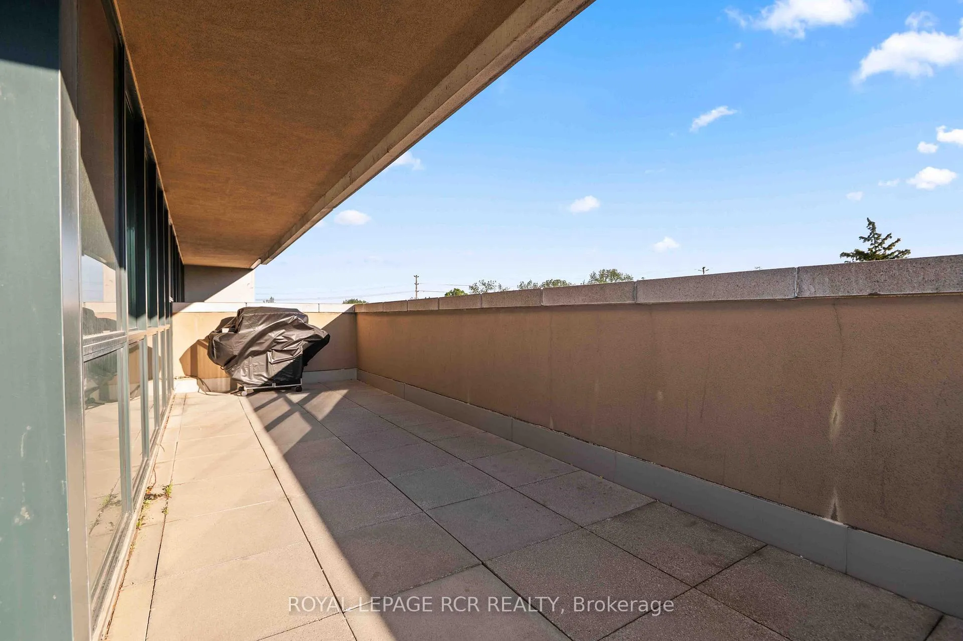 Photo 33 of Unit 1702, 100 John Street, Brampton, Downtown Brampton — HOMEH