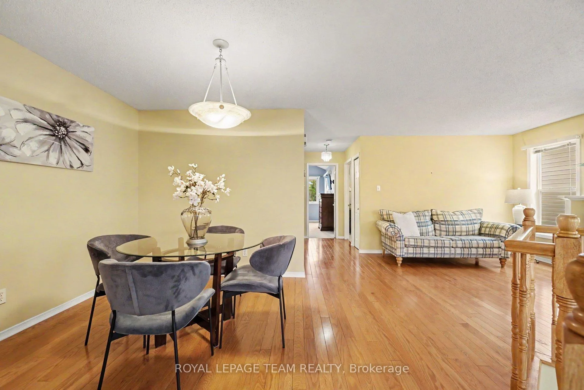 Photo 9 of 1598 Lisbon Street, Ottawa, Fallingbrook/Pineridge — HOMEH