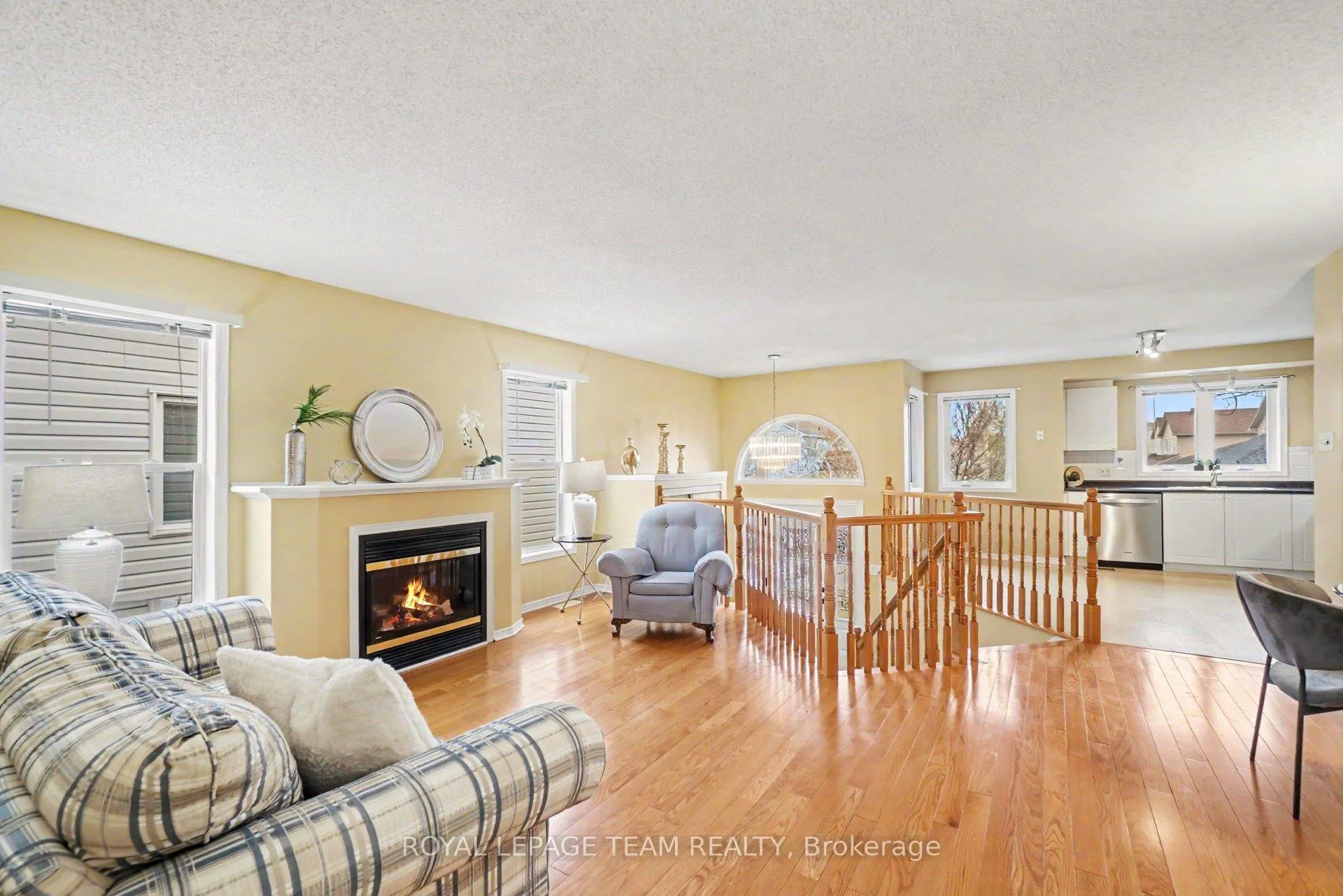 Photo 12 of 1598 Lisbon Street, Ottawa, Fallingbrook/Pineridge — HOMEH