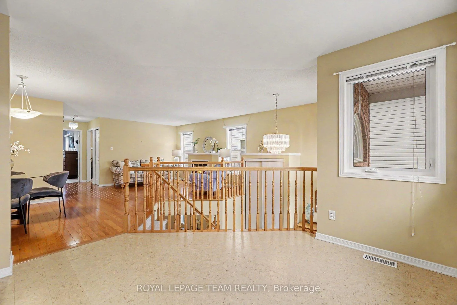 Photo 13 of 1598 Lisbon Street, Ottawa, Fallingbrook/Pineridge — HOMEH