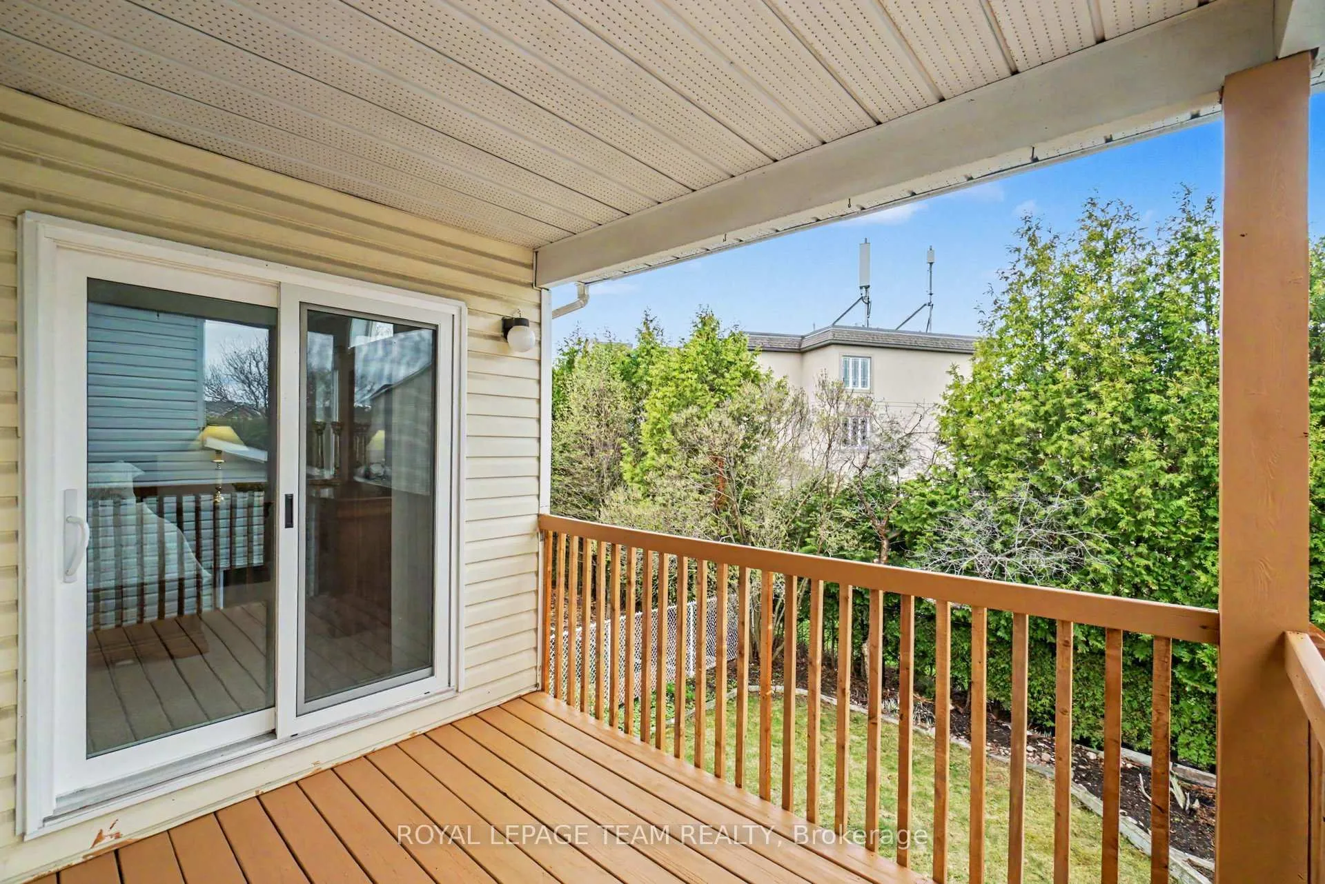 Photo 25 of 1598 Lisbon Street, Ottawa, Fallingbrook/Pineridge — HOMEH