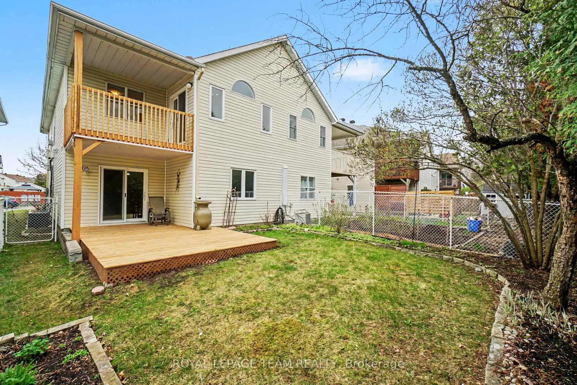 Photo 33 of 1598 Lisbon Street, Ottawa, Fallingbrook/Pineridge — HOMEH