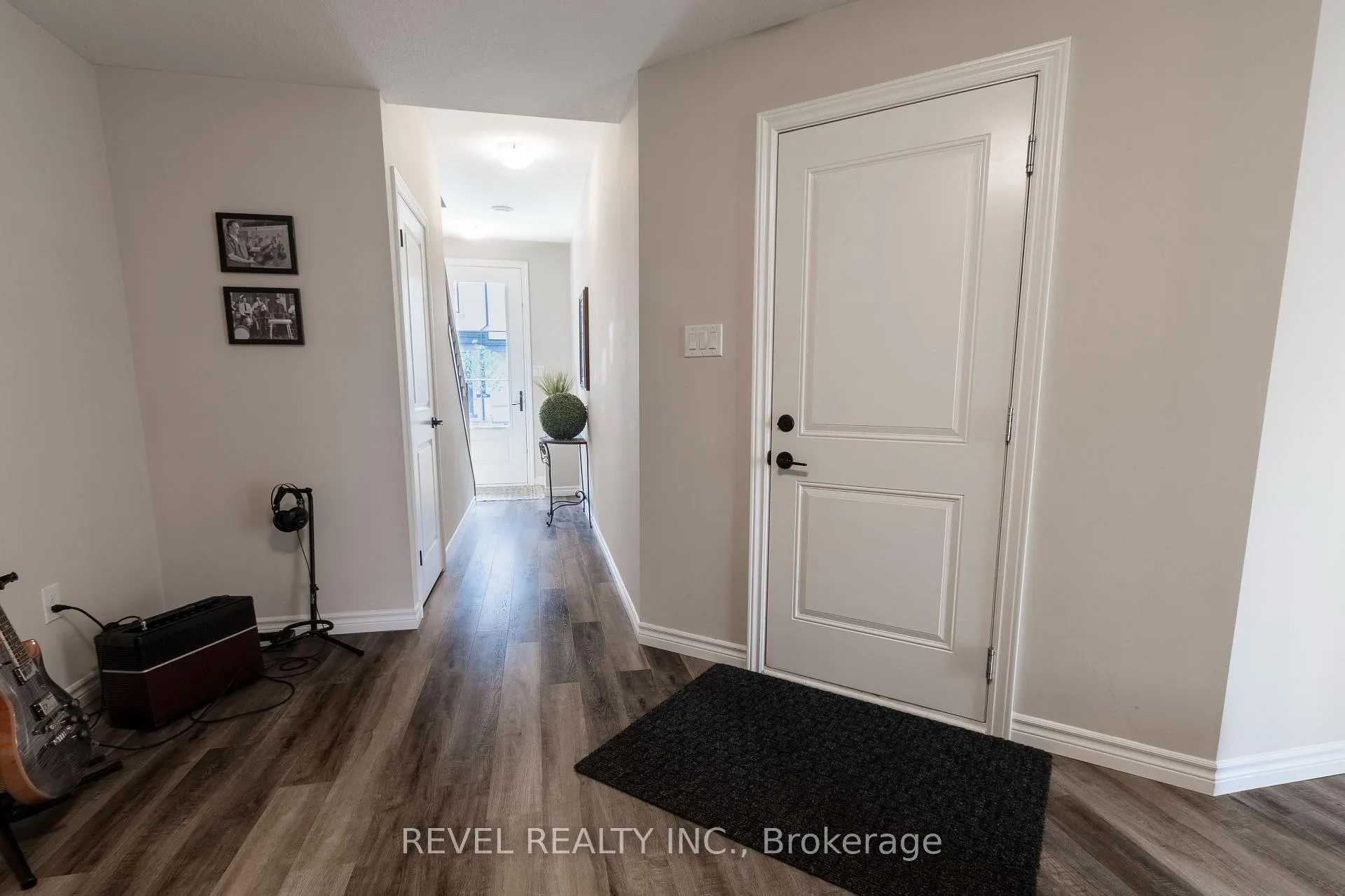 Photo 3 of Unit 39, 435 Callaway Road, London, North R — HOMEH