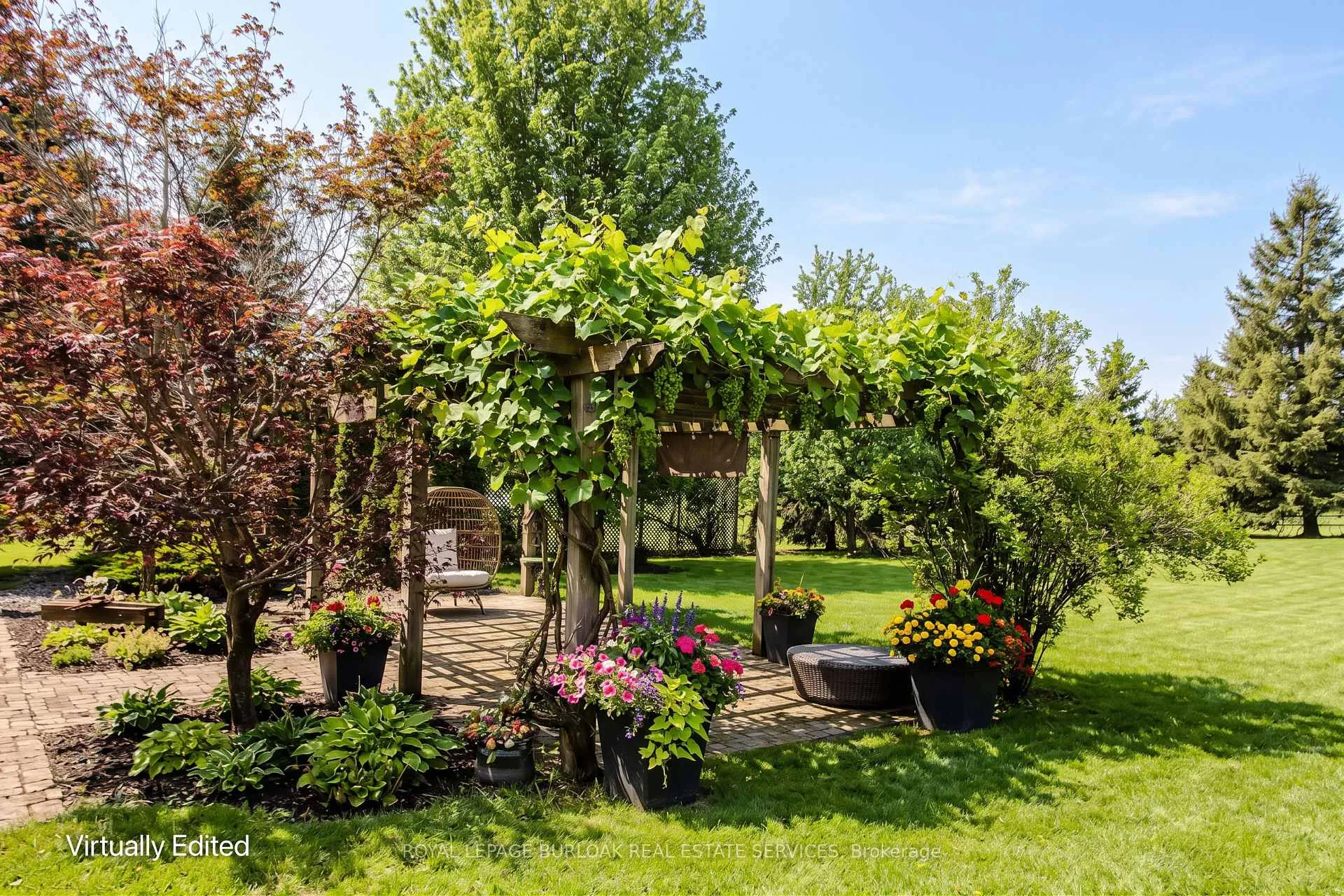 Photo 8 of 351 Rock Chapel Road, Hamilton, Rural Flamborough — HOMEH