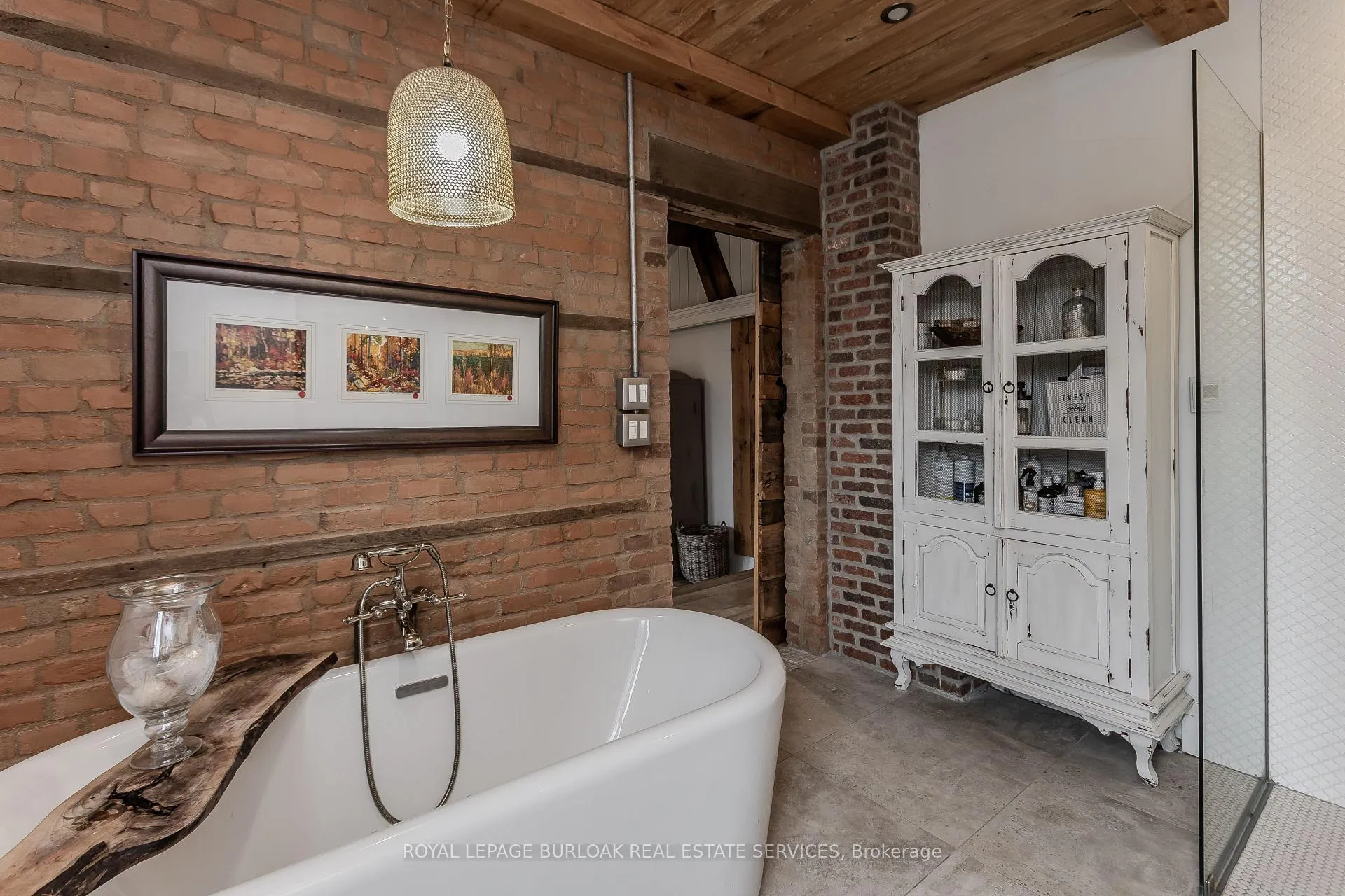 Photo 25 of 351 Rock Chapel Road, Hamilton, Rural Flamborough — HOMEH