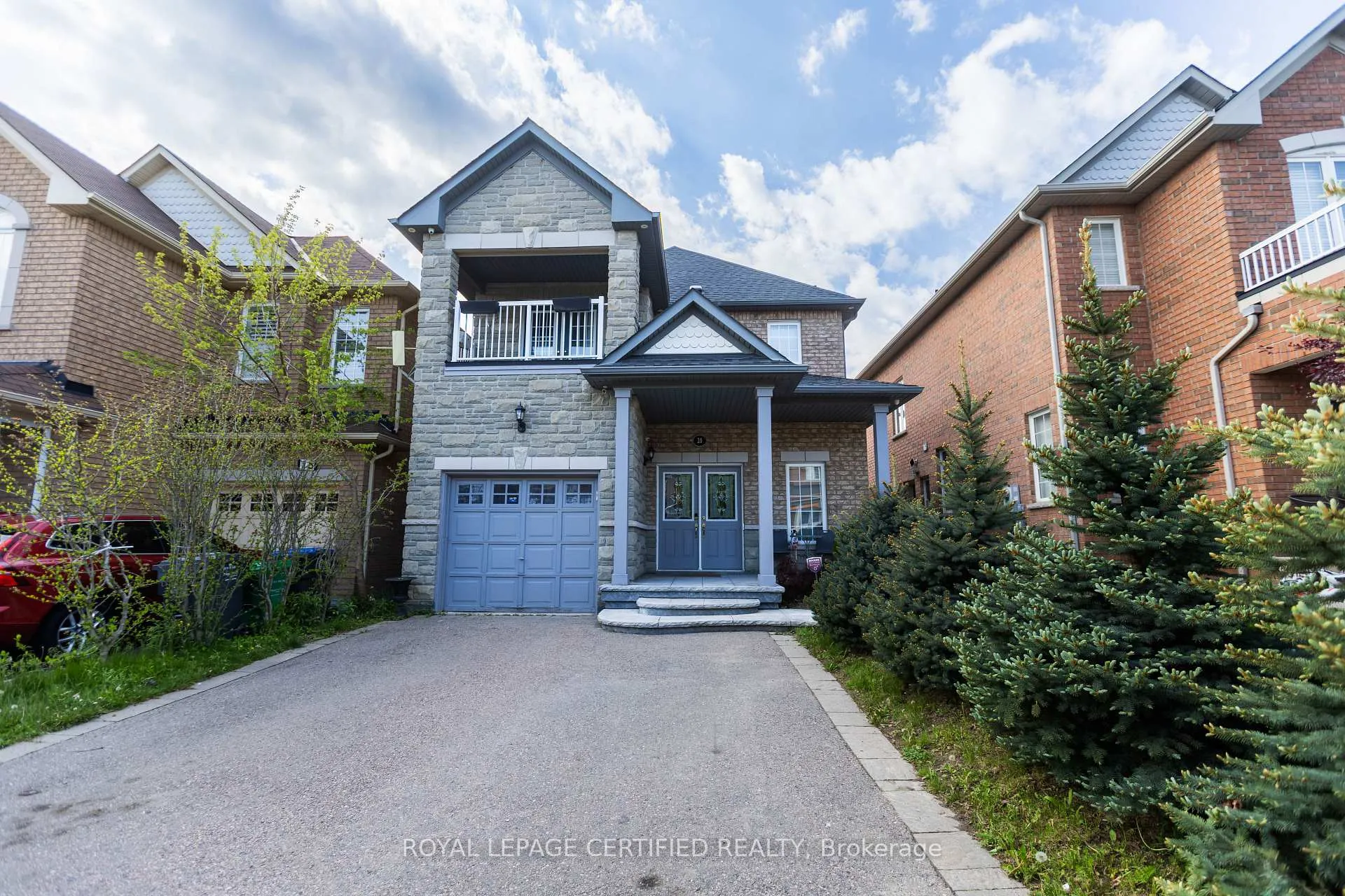 Photo 2 of Unit UPPER, 20 Krakow Street, Brampton, Bram West — HOMEH