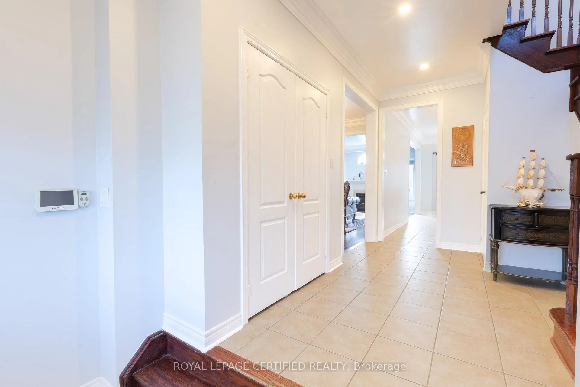 Photo 8 of Unit UPPER, 20 Krakow Street, Brampton, Bram West — HOMEH