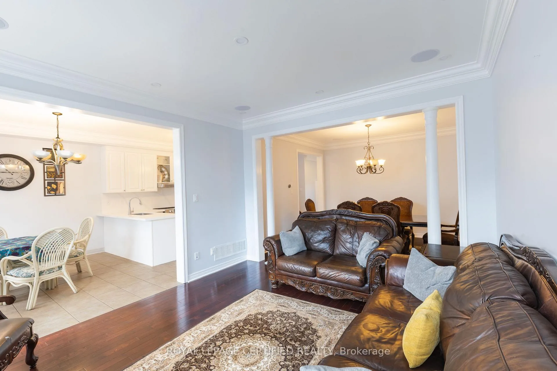 Photo 13 of Unit UPPER, 20 Krakow Street, Brampton, Bram West — HOMEH