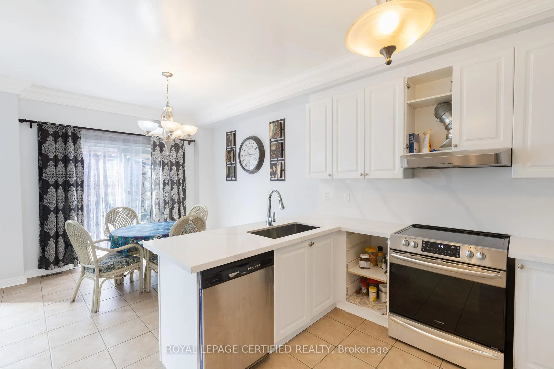 Photo 17 of Unit UPPER, 20 Krakow Street, Brampton, Bram West — HOMEH