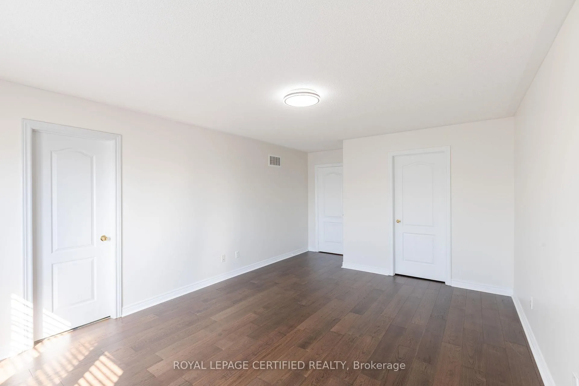 Photo 25 of Unit UPPER, 20 Krakow Street, Brampton, Bram West — HOMEH