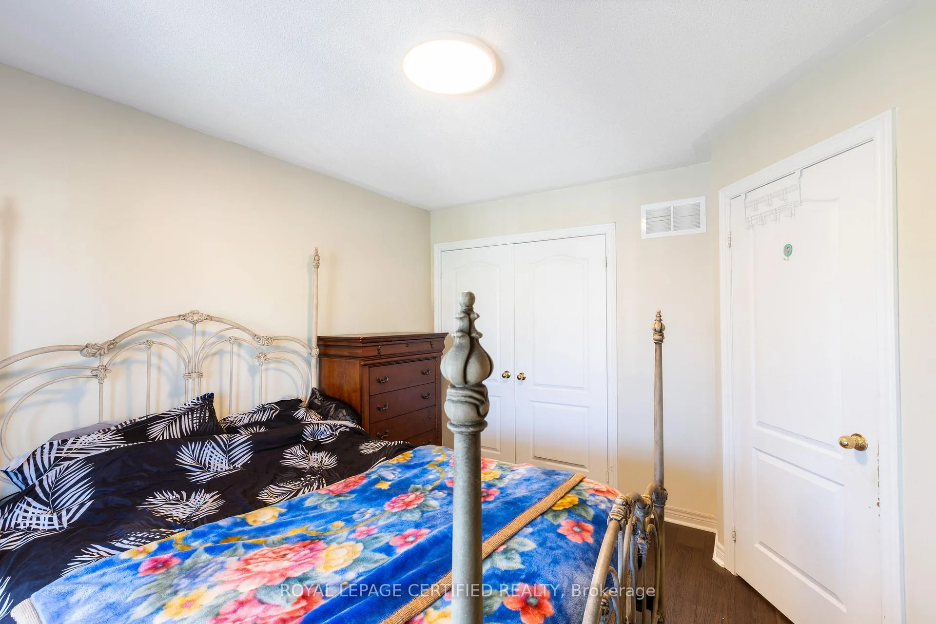 Photo 30 of Unit UPPER, 20 Krakow Street, Brampton, Bram West — HOMEH
