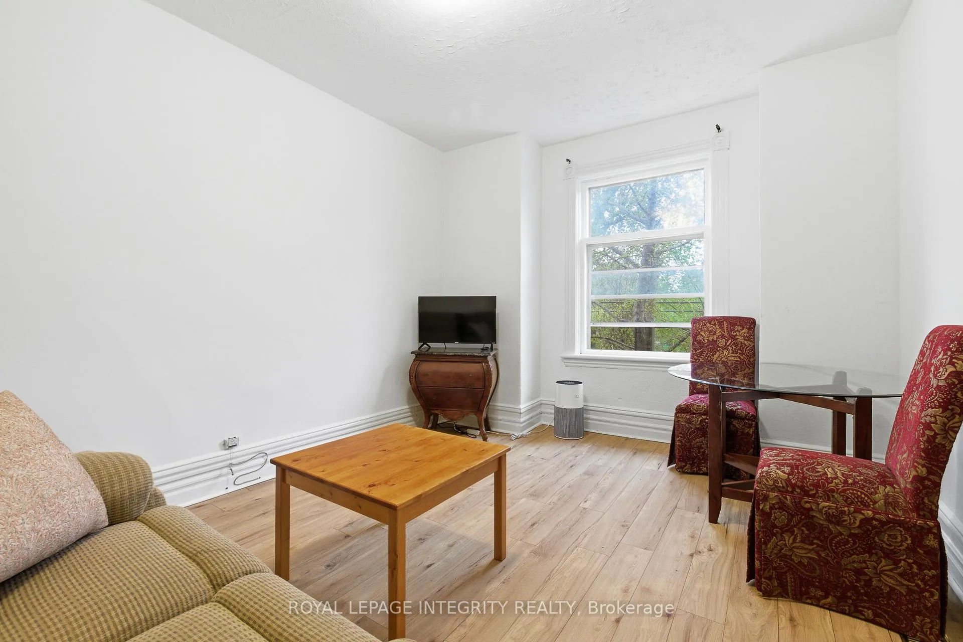 Photo 16 of 634 Gladstone Avenue, Ottawa, Ottawa Centre — HOMEH