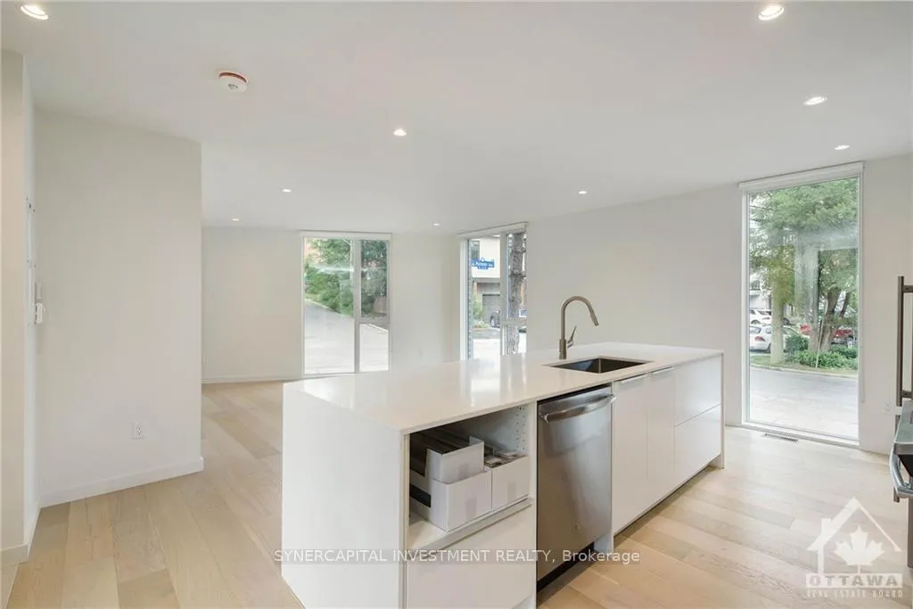 Photo 4 of 16B Chapleau Avenue, Ottawa, Lindenlea — HOMEH