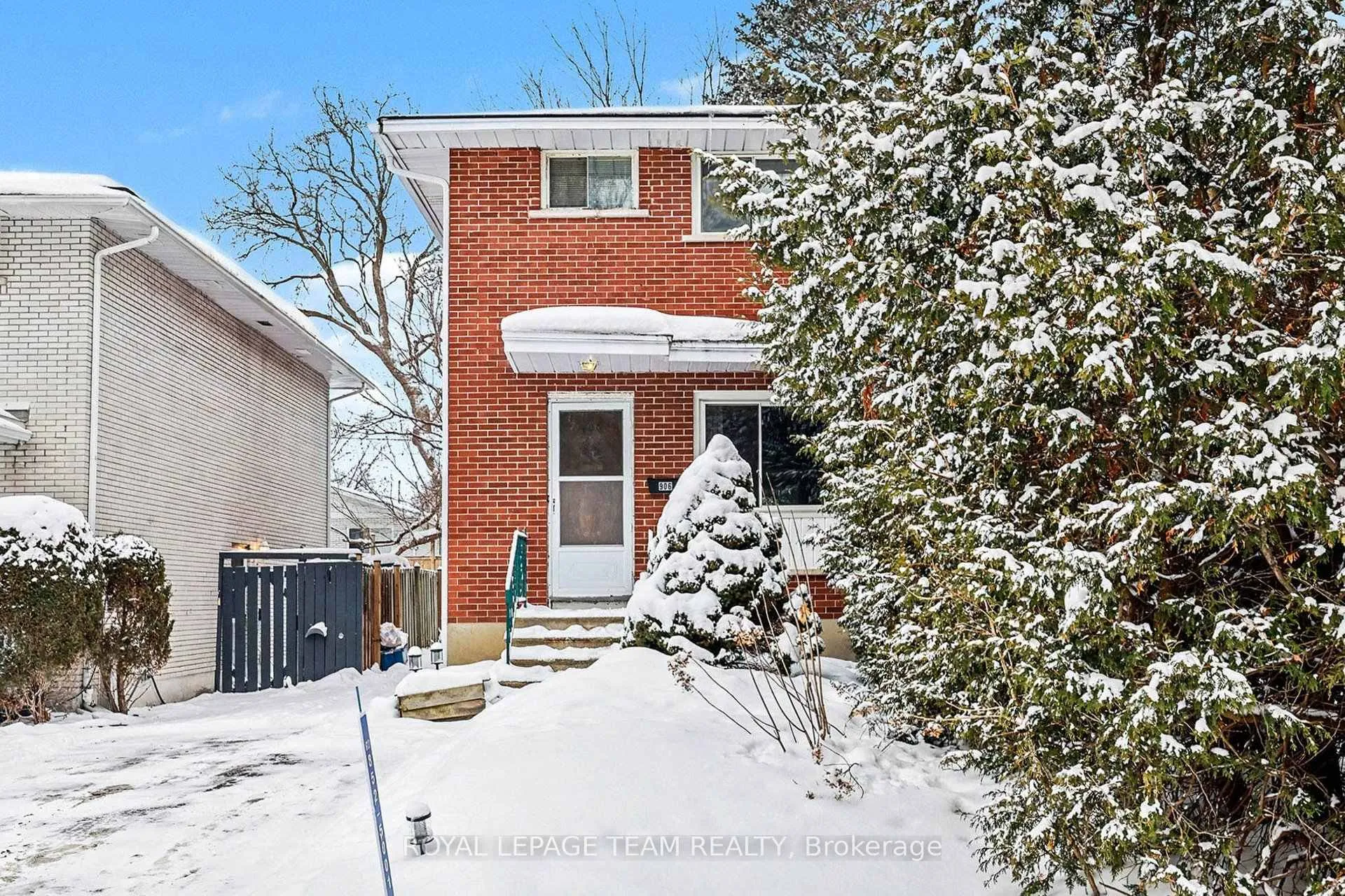 Photo 3 of 906 Ivanhoe Avenue, Ottawa, Queensway Terrace North — HOMEH