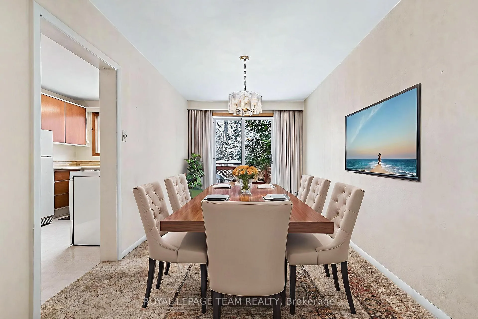Photo 10 of 906 Ivanhoe Avenue, Ottawa, Queensway Terrace North — HOMEH
