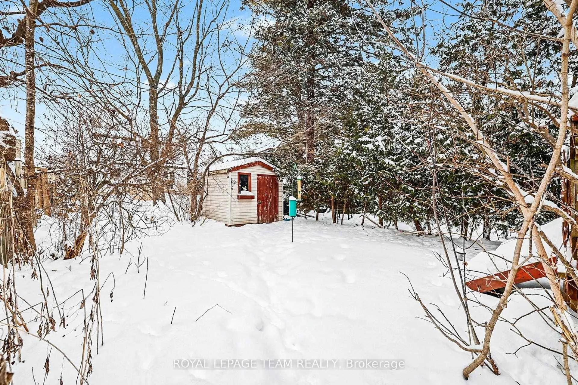 Photo 26 of 906 Ivanhoe Avenue, Ottawa, Queensway Terrace North — HOMEH