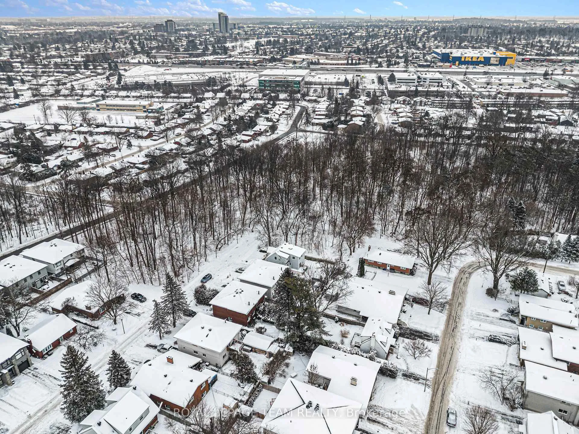 Photo 32 of 906 Ivanhoe Avenue, Ottawa, Queensway Terrace North — HOMEH