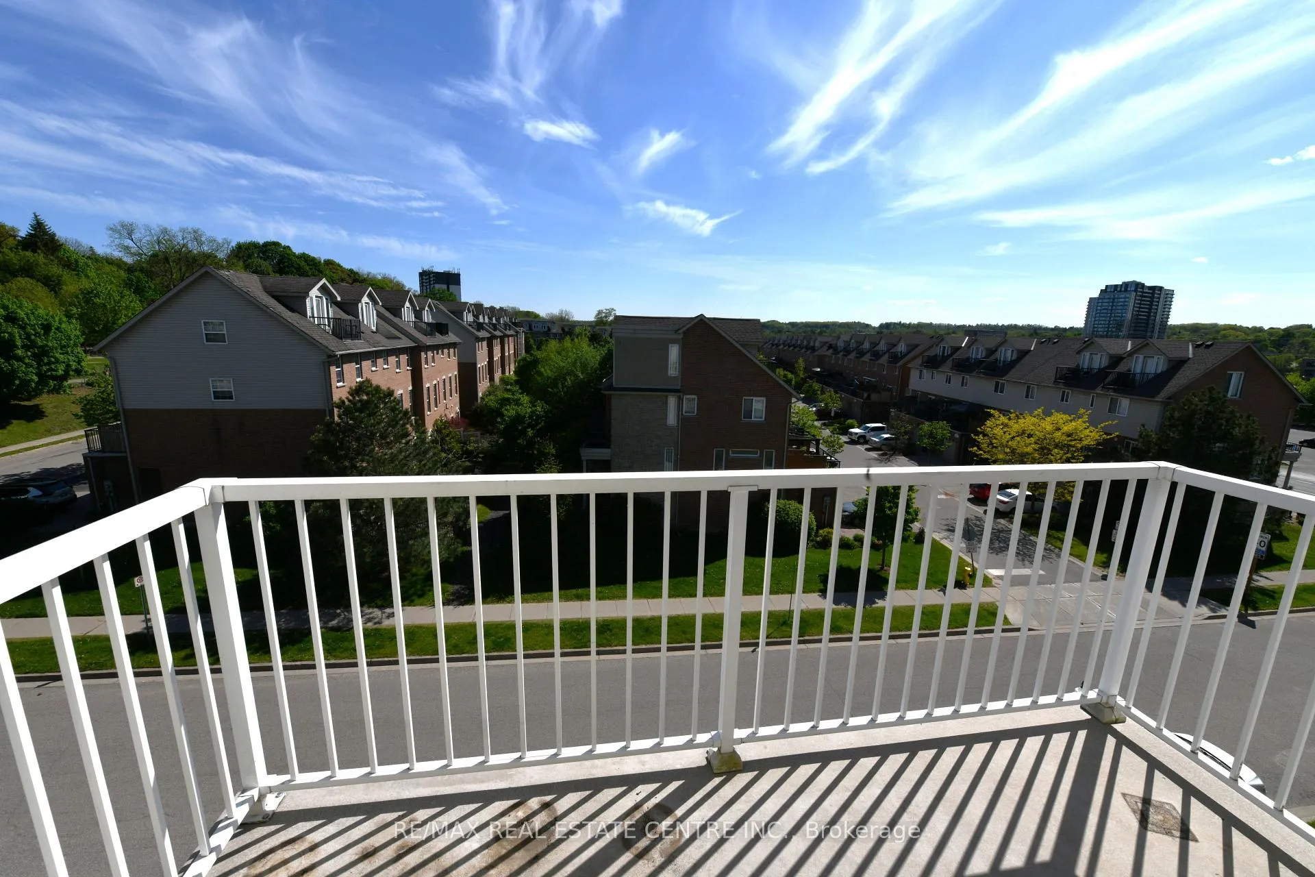 Photo 9 of Unit 418, 8 Harris Street, Cambridge, East Galt — HOMEH