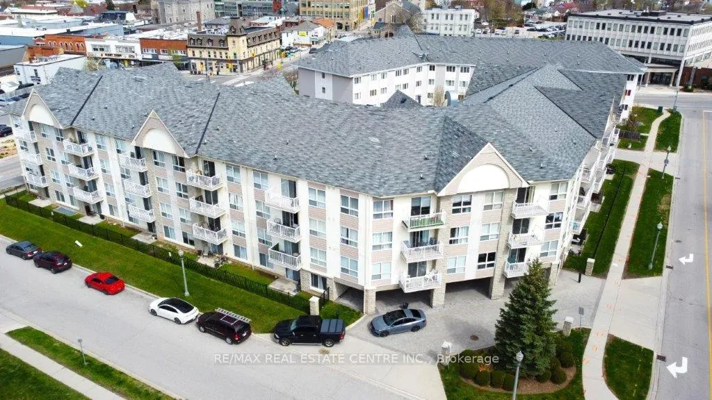 Photo 12 of Unit 418, 8 Harris Street, Cambridge, East Galt — HOMEH